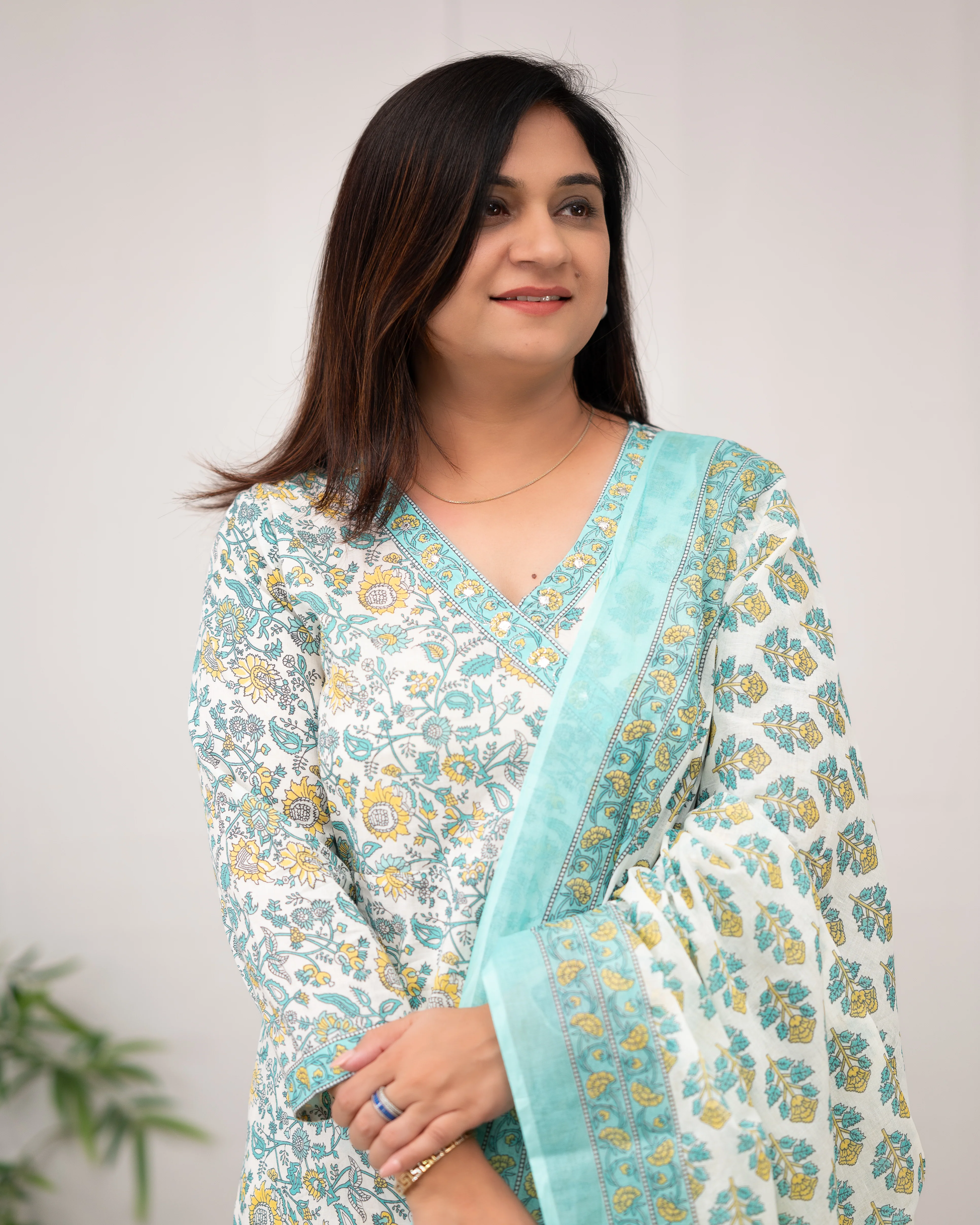 Aadhaya Angrakha Handblock Front Slit Pant Set - Image 3