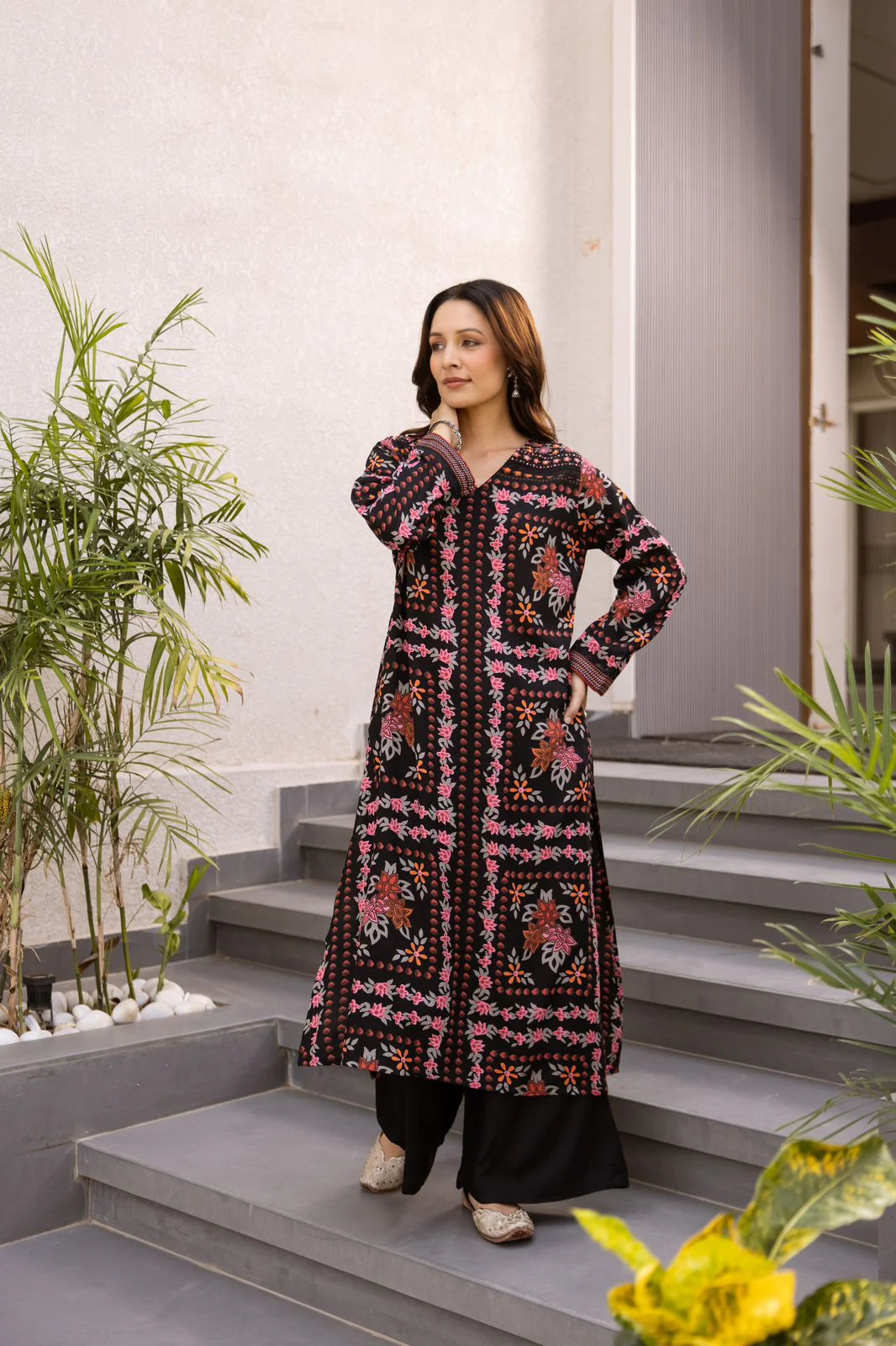 Aafreen Rayon HandEmbroidered Plazo Set - Image 6
