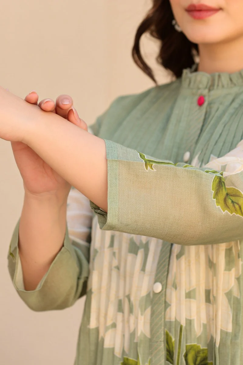 Aaira Mul Cotton A-line Pant Set - Image 5