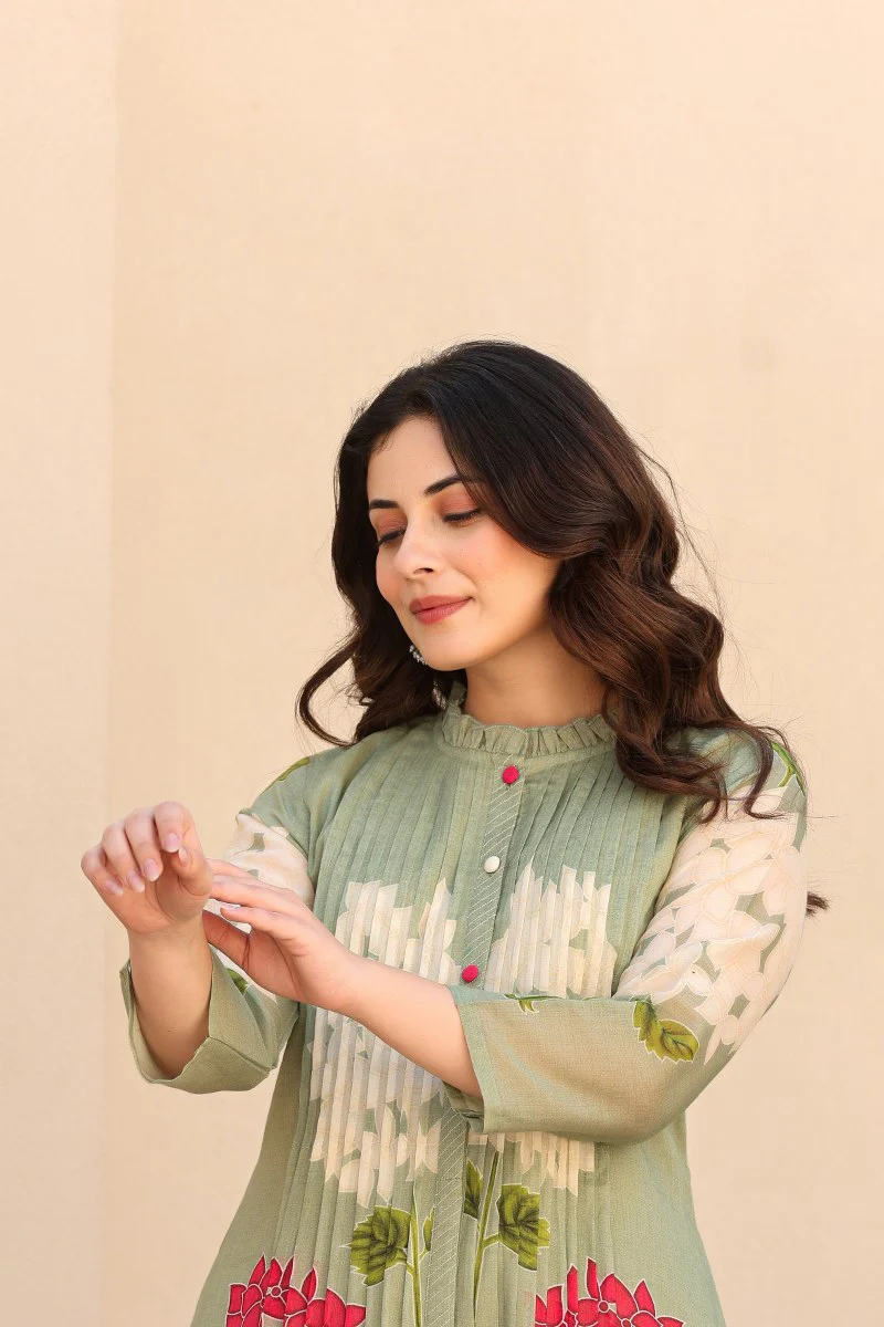 Aaira Mul Cotton A-line Pant Set - Image 9