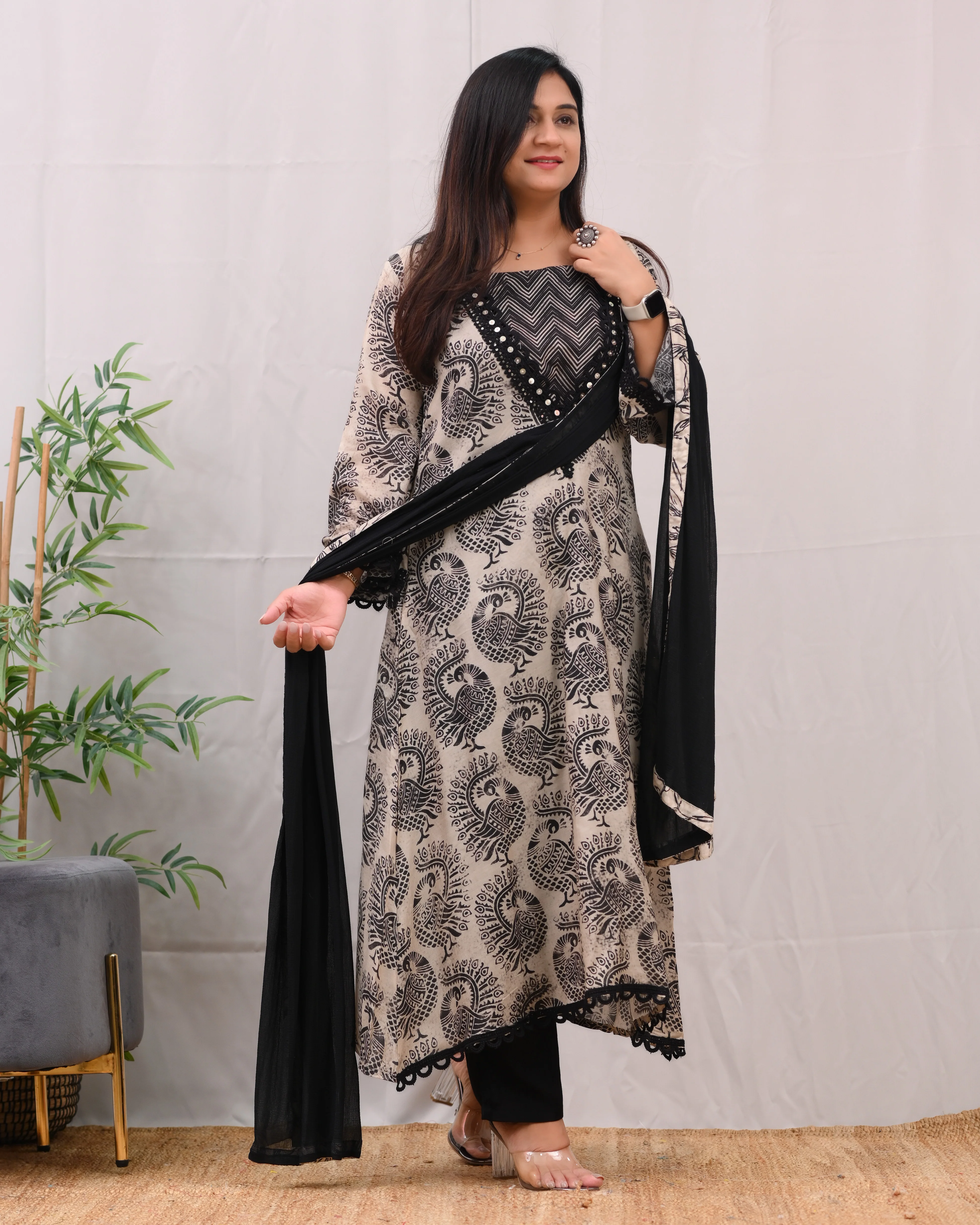 Aaravi Muslin Embroidered Pakistani pant set - Image 10