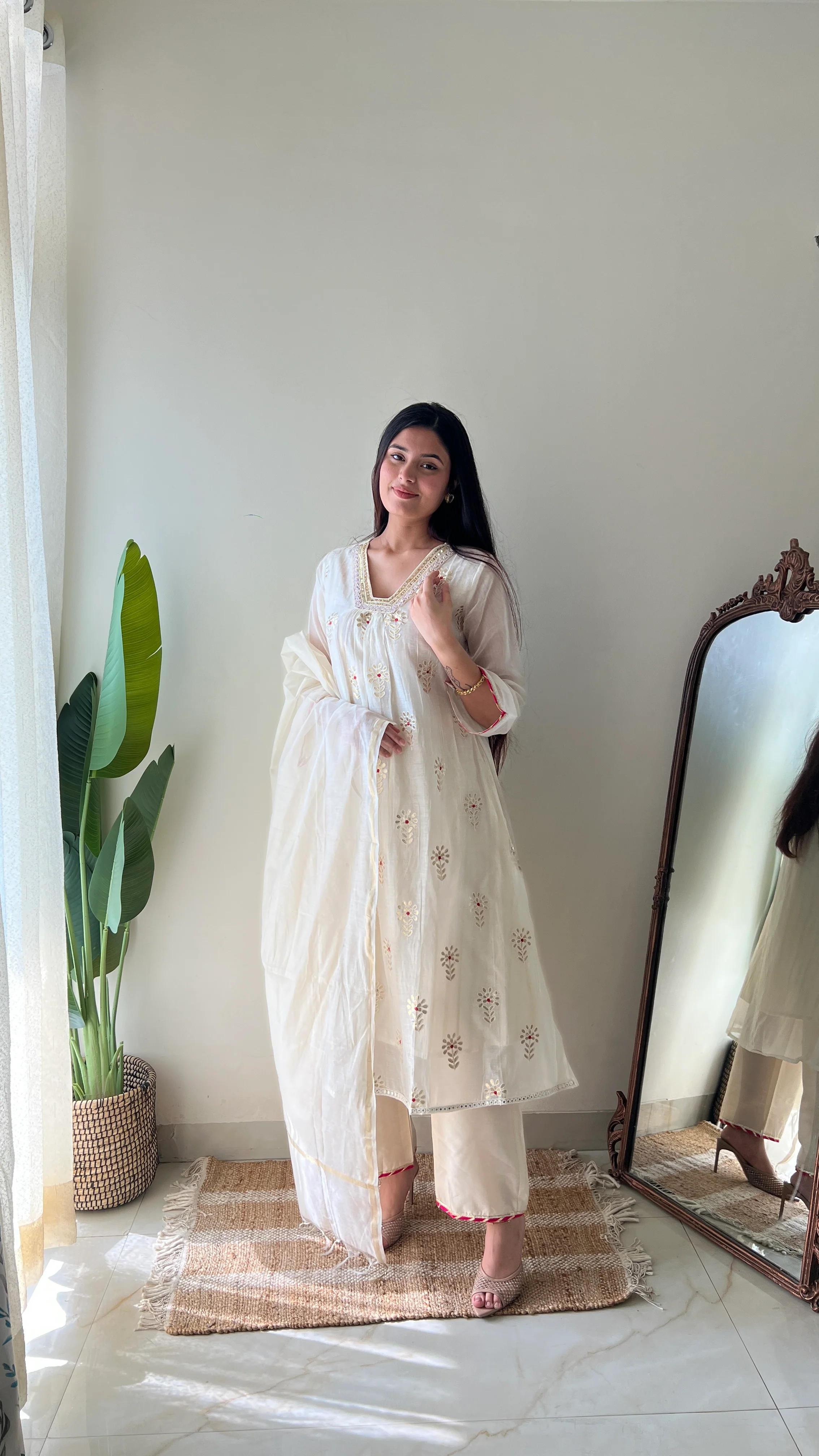 Aavya Mul Chanderi Embroidered A-line pant Set - Image 3