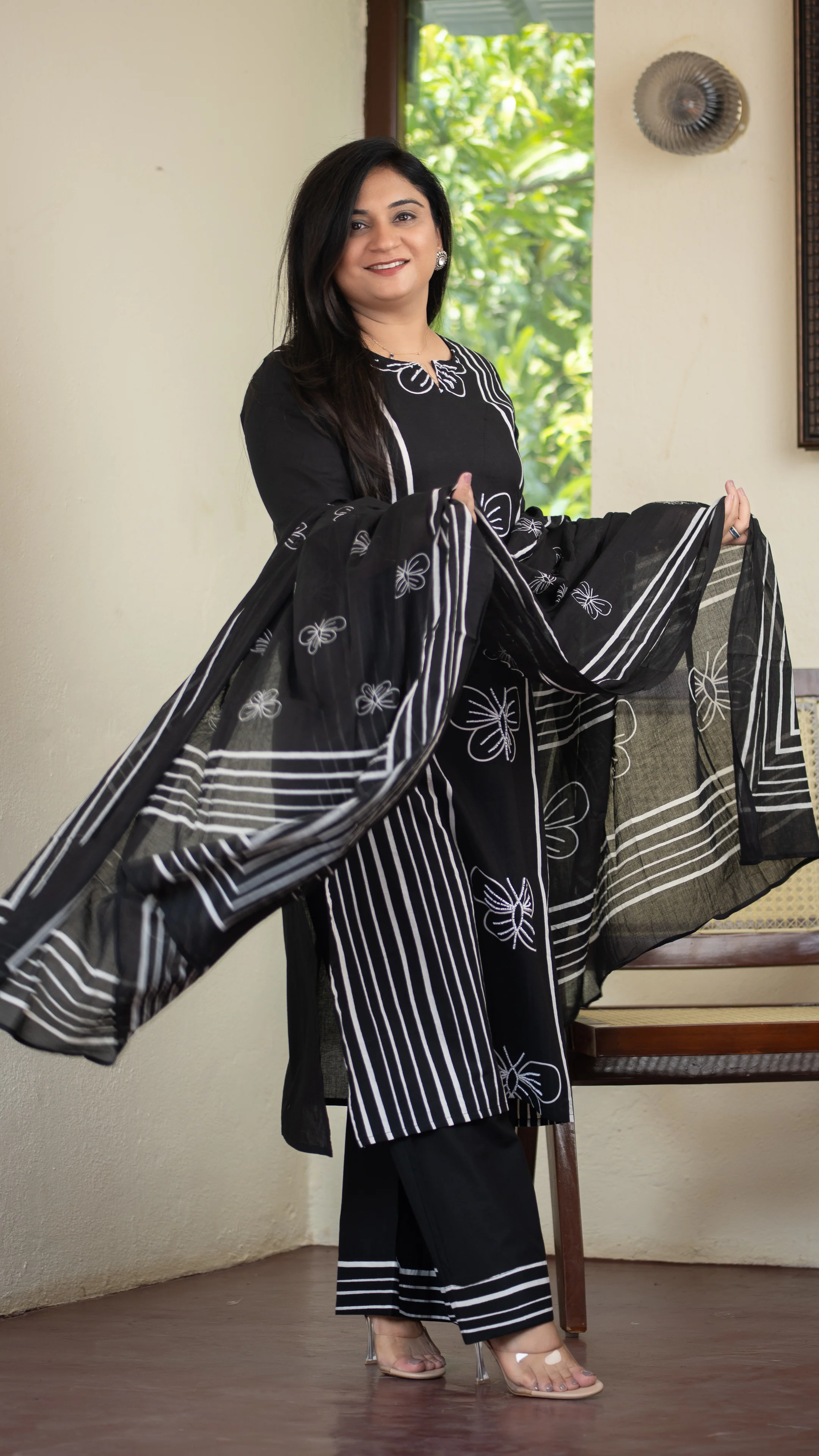 Anaya Cotton HandEmbroidered Divider set - Image 18