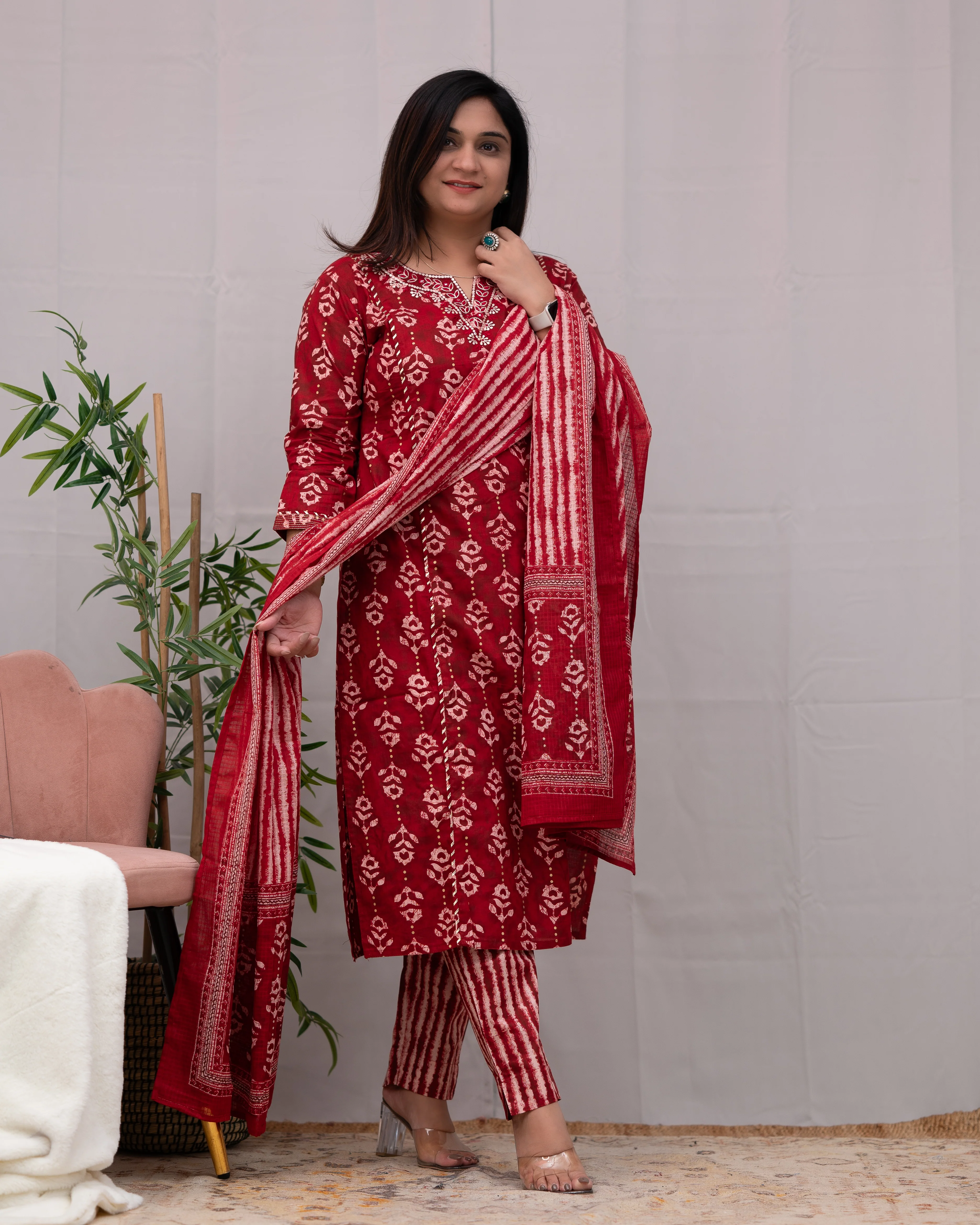 Anina Cotton Zari Embroidered Pant Set - Image 4