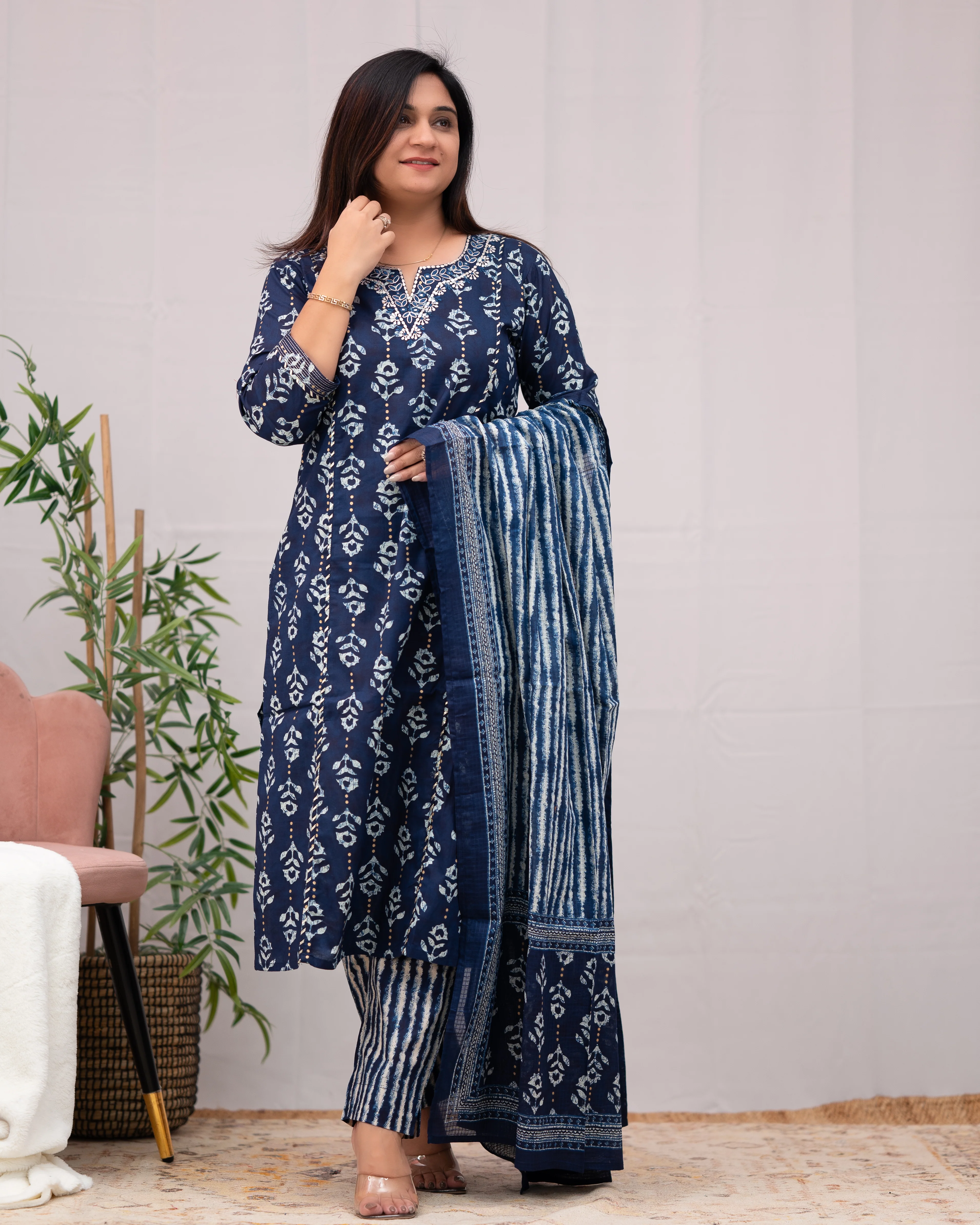 Anina Cotton Zari Embroidered Pant Set - Image 5