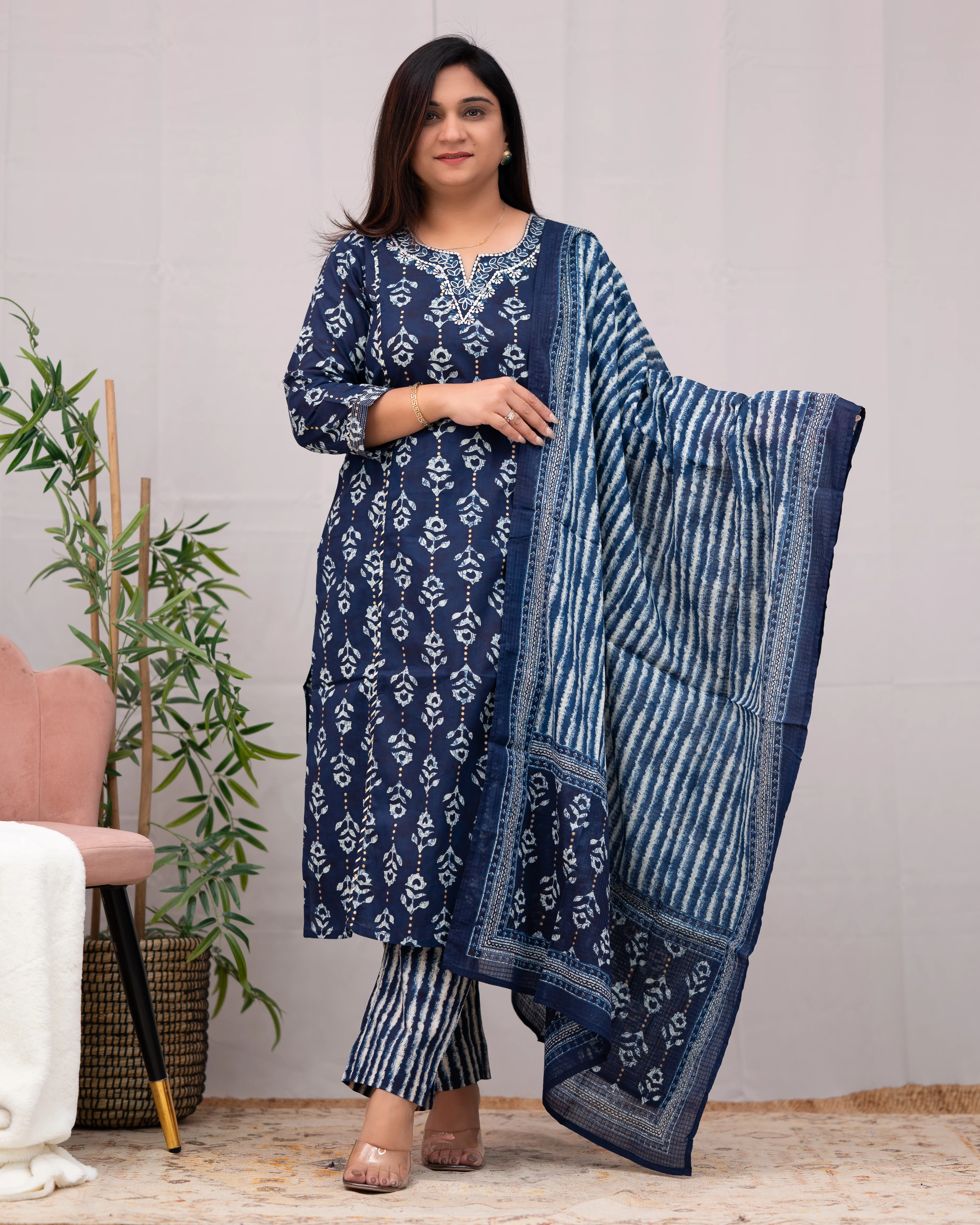 Anina Cotton Zari Embroidered Pant Set - Image 7