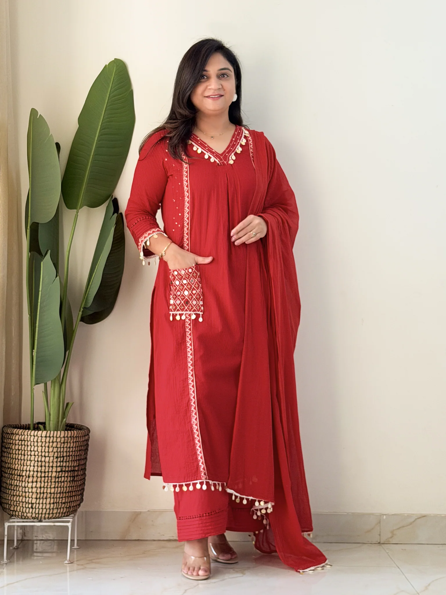 Avanti Red Premium Cotton HandEmbroidered Dupatta Set - Image 10