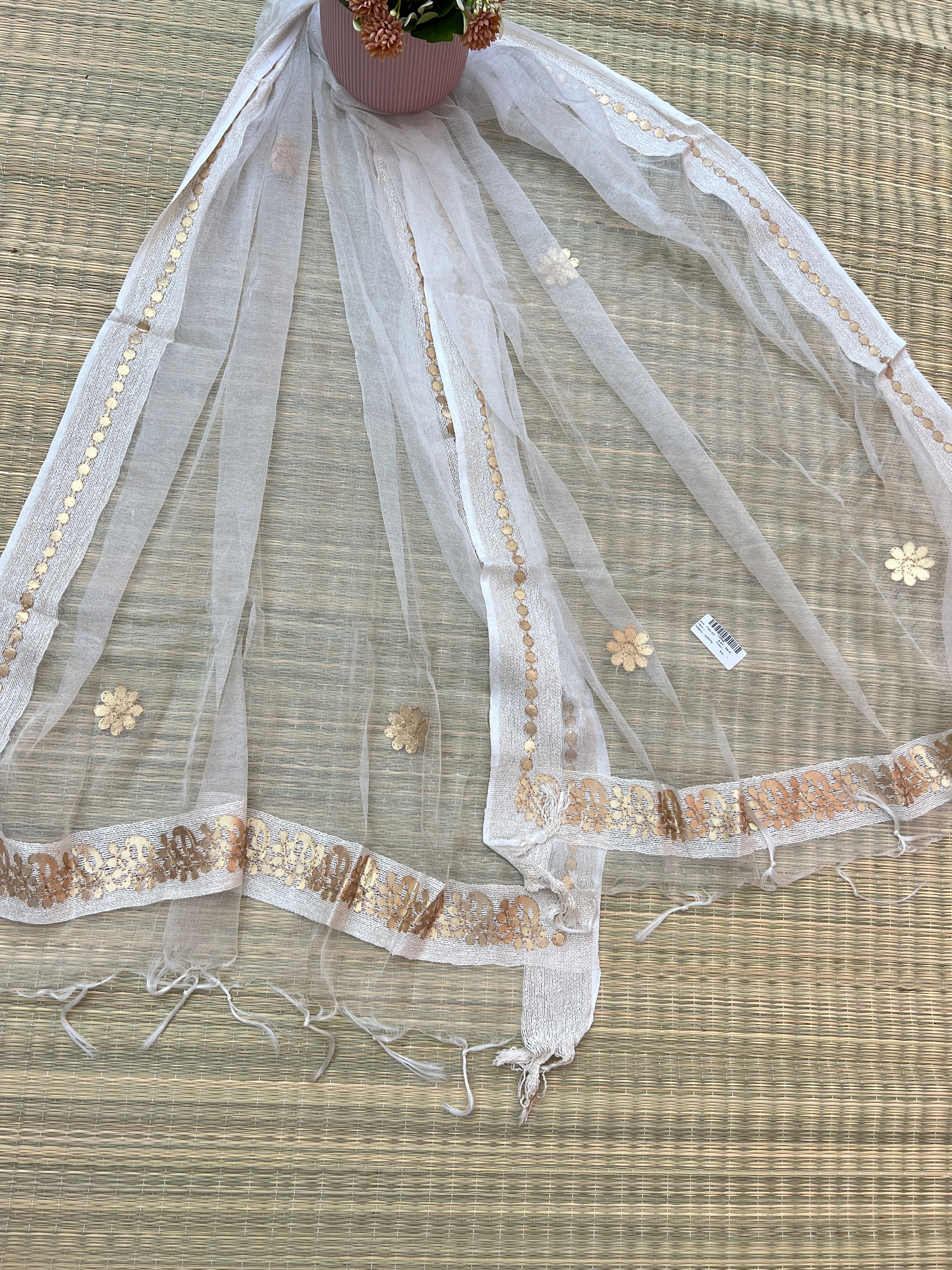 Beautiful Tissue Dupatta With Gotta Work - Image 10