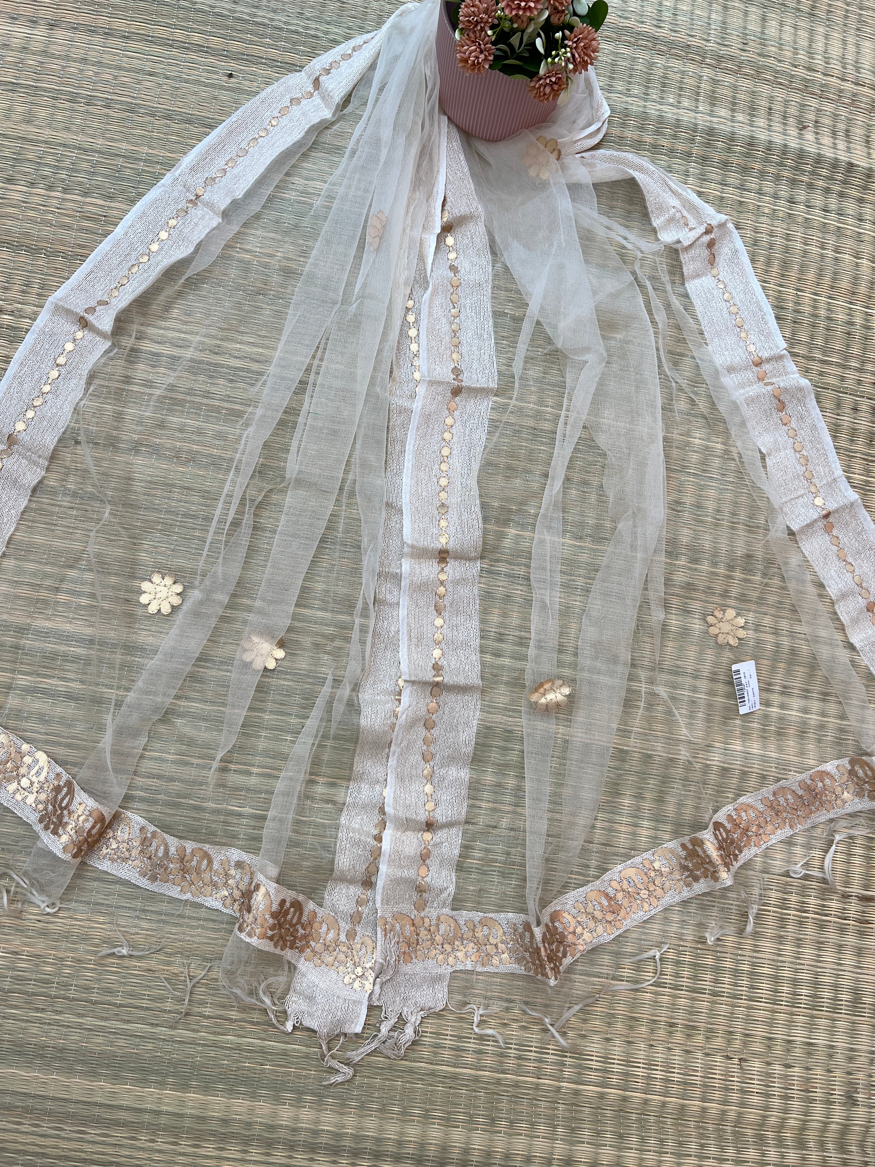 Beautiful Tissue Dupatta With Gotta Work - Image 12