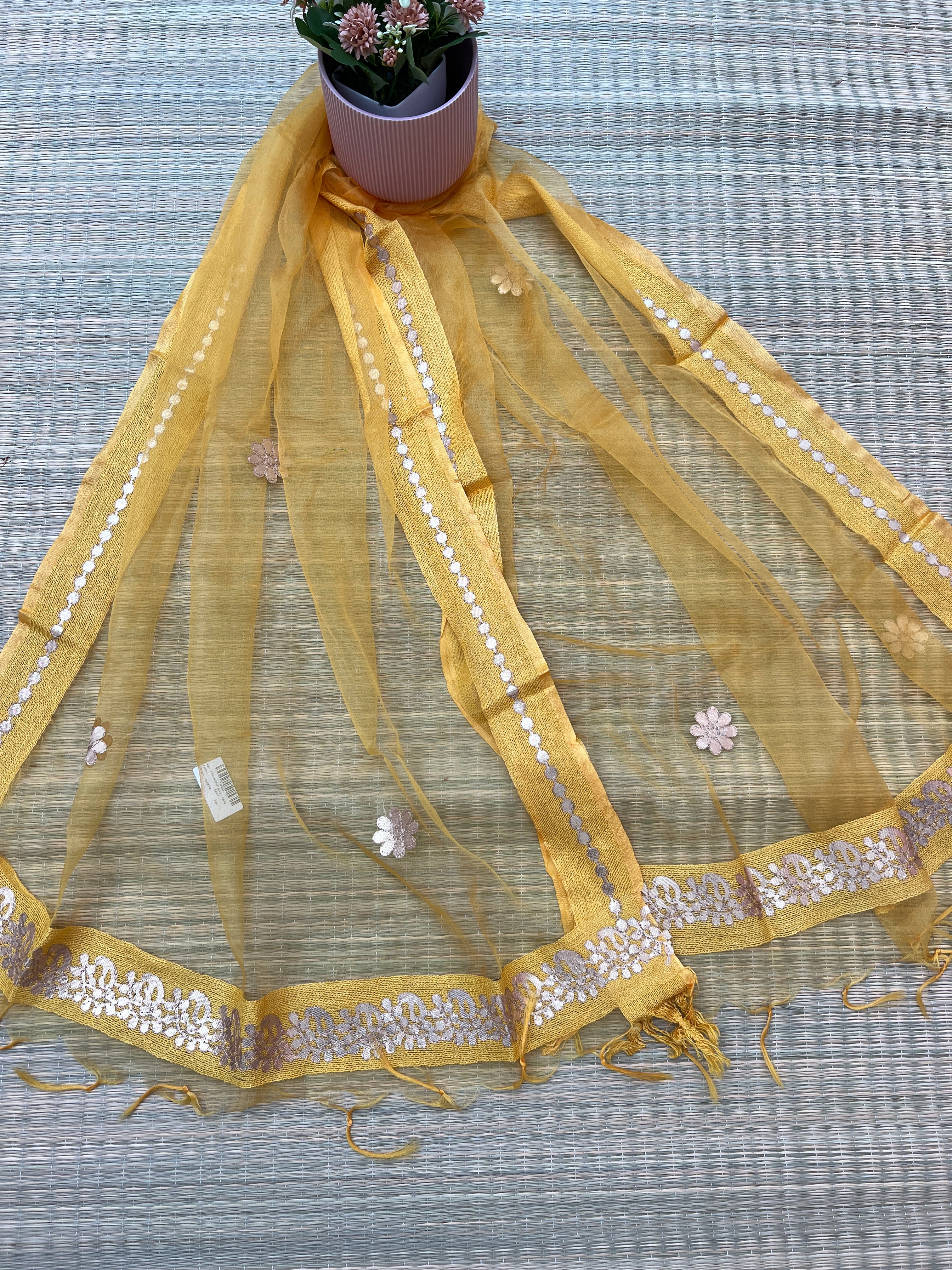 Beautiful Tissue Dupatta With Gotta Work - Image 7