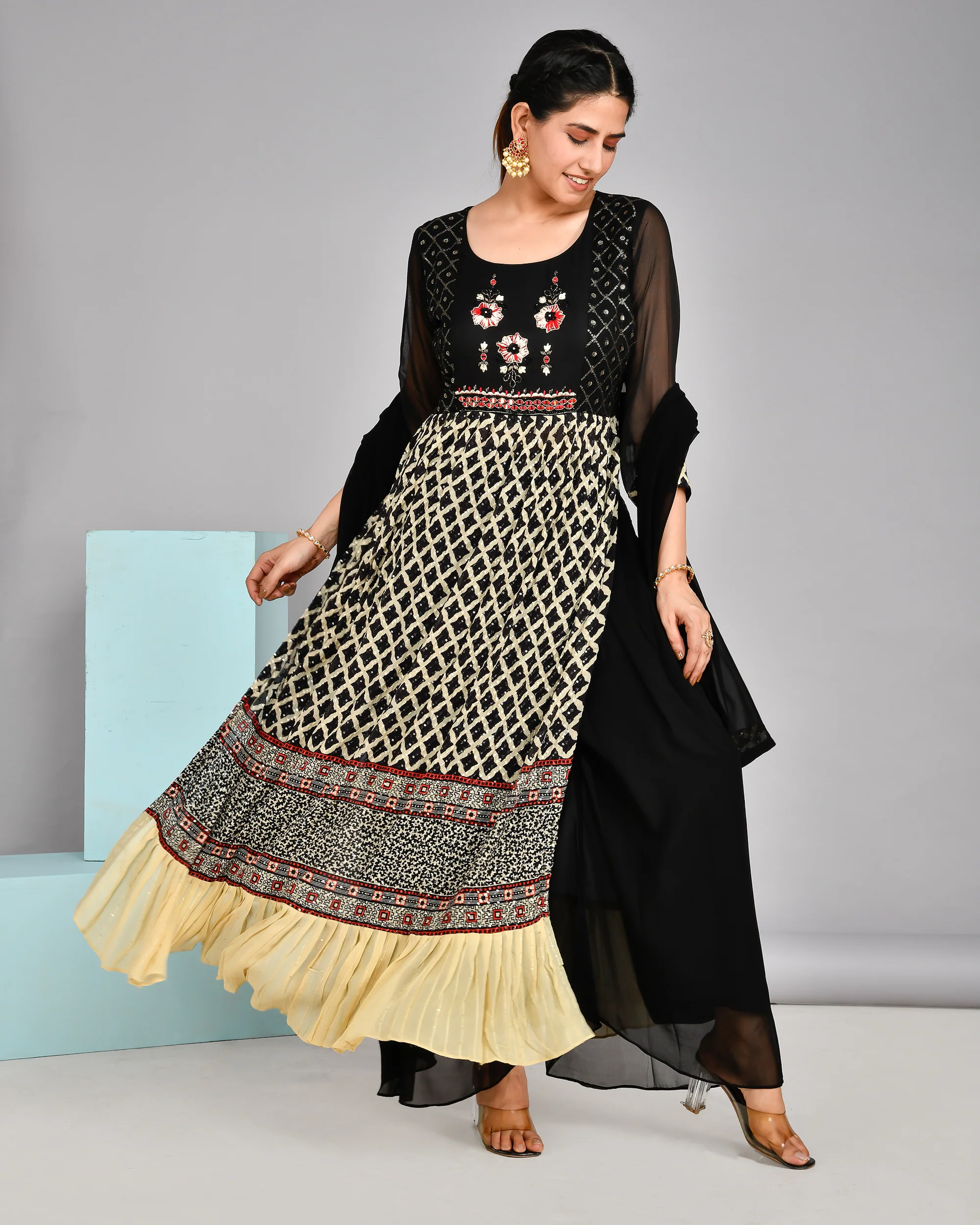 Black and Beige Georgette Nyra Set - Image 7
