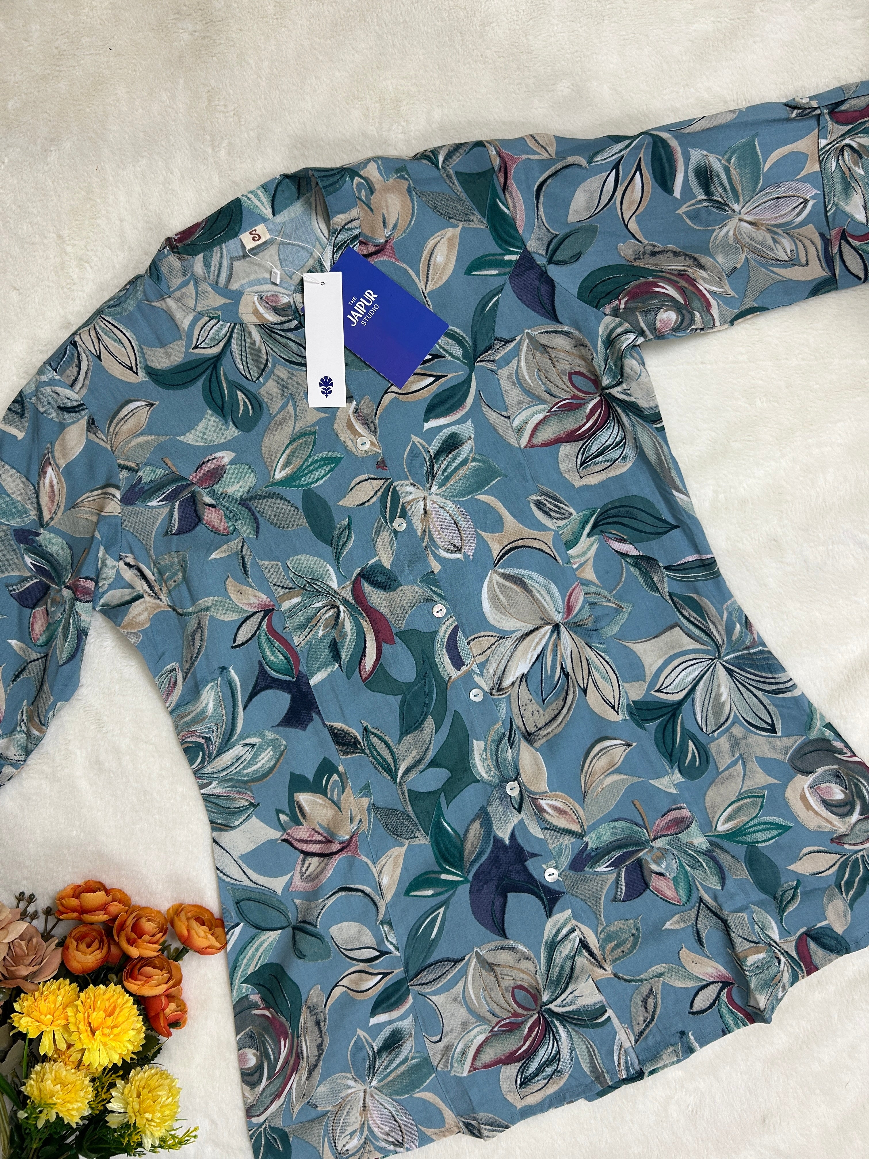 Blue Breathable Rayon Casual Short Top - Image 3