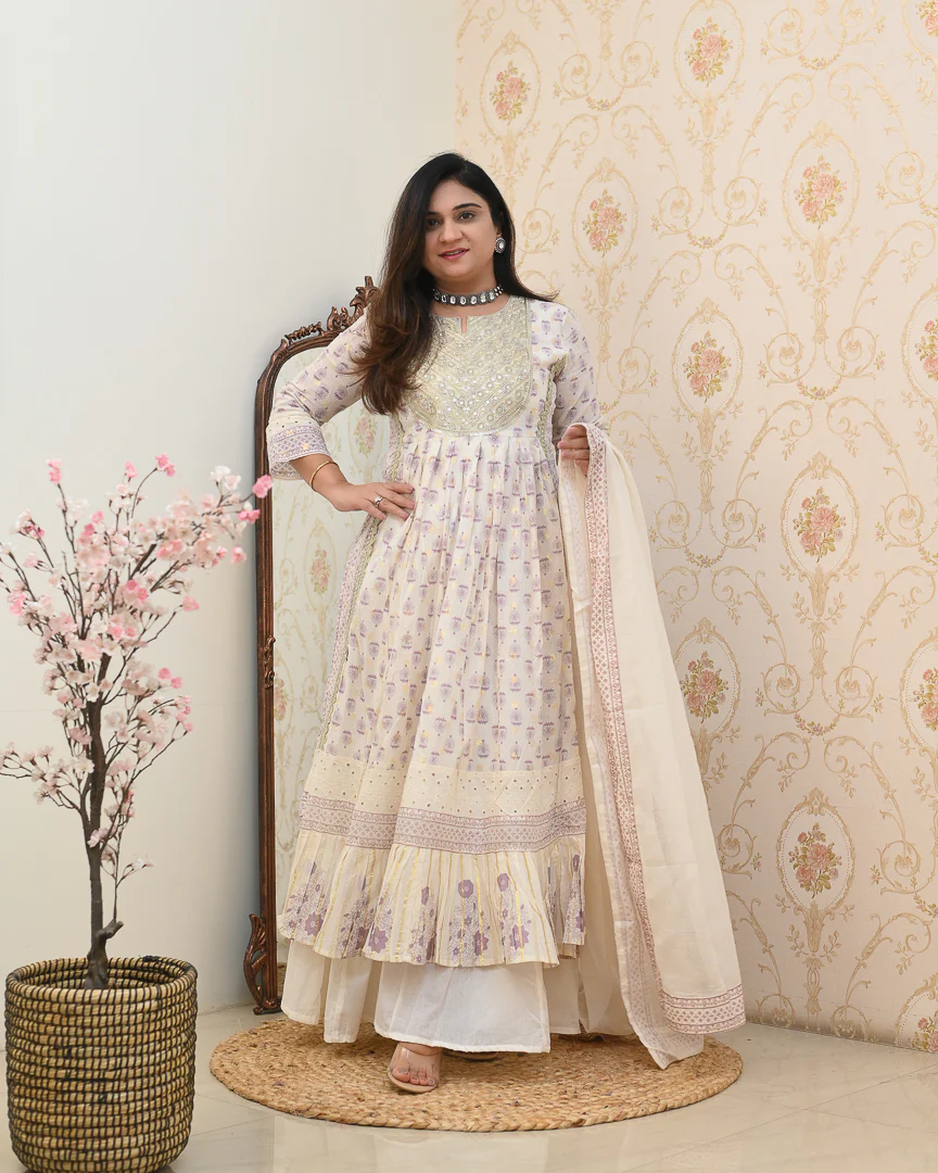 Charvi Cotton Embroidered Nyra Divider Set - Image 3