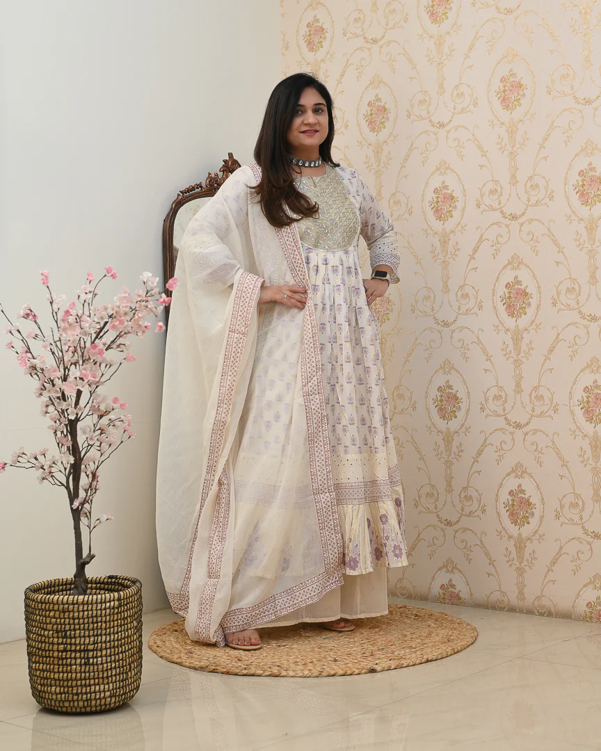 Charvi Cotton Embroidered Nyra Divider Set - Image 7