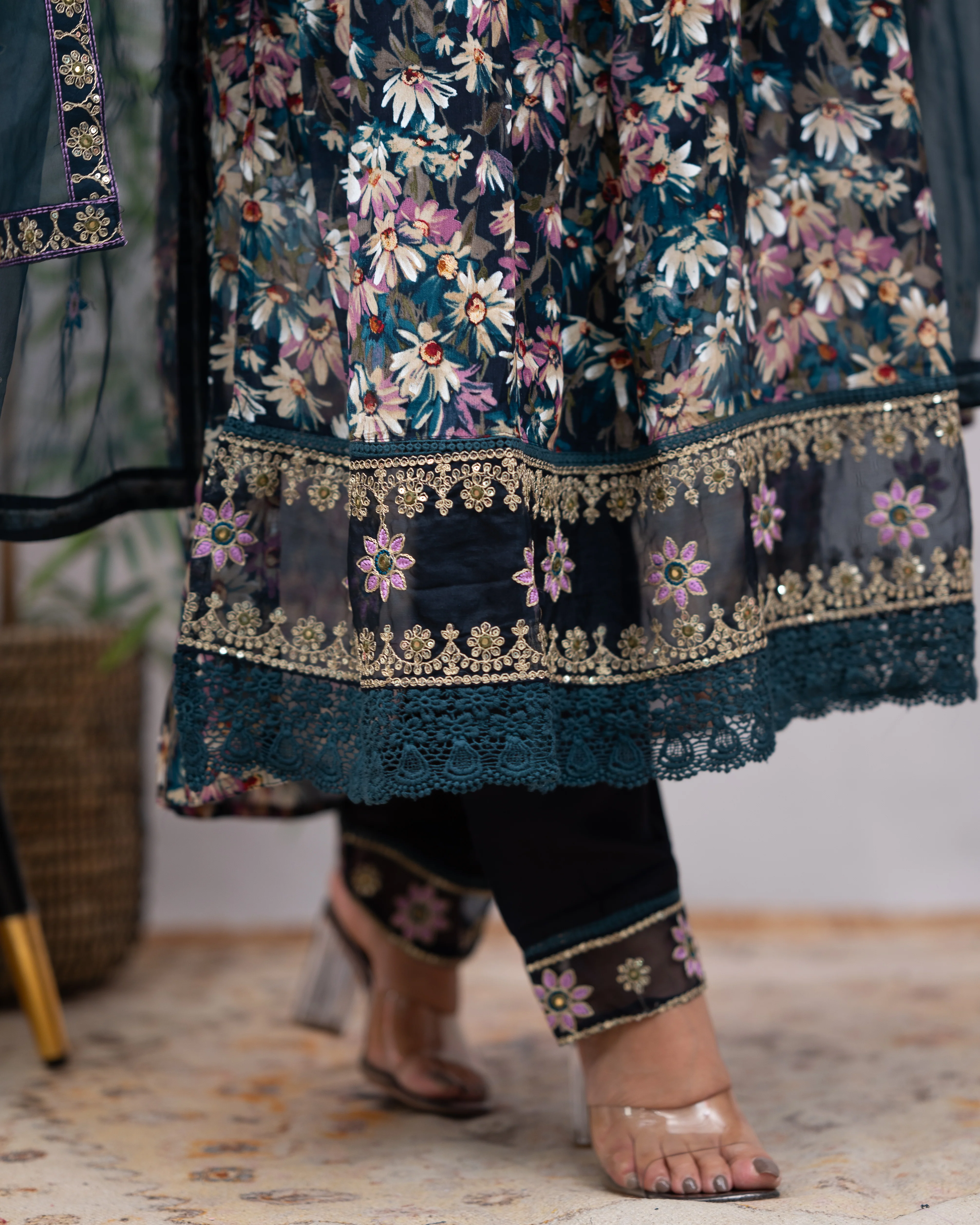 Chinnon Embroidered Floral Alia Pant Set - Image 3