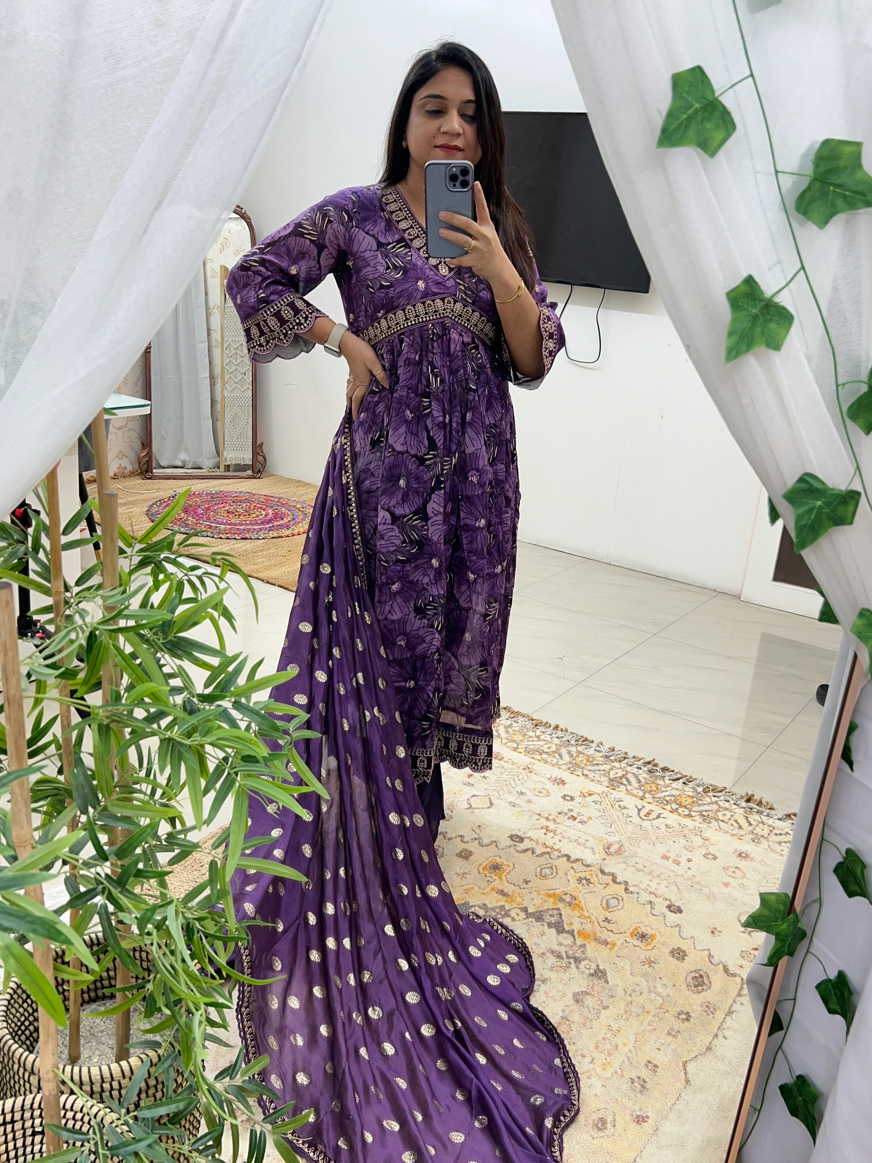 Chinnon Embroidered Floral Alia Pant Set - Image 9