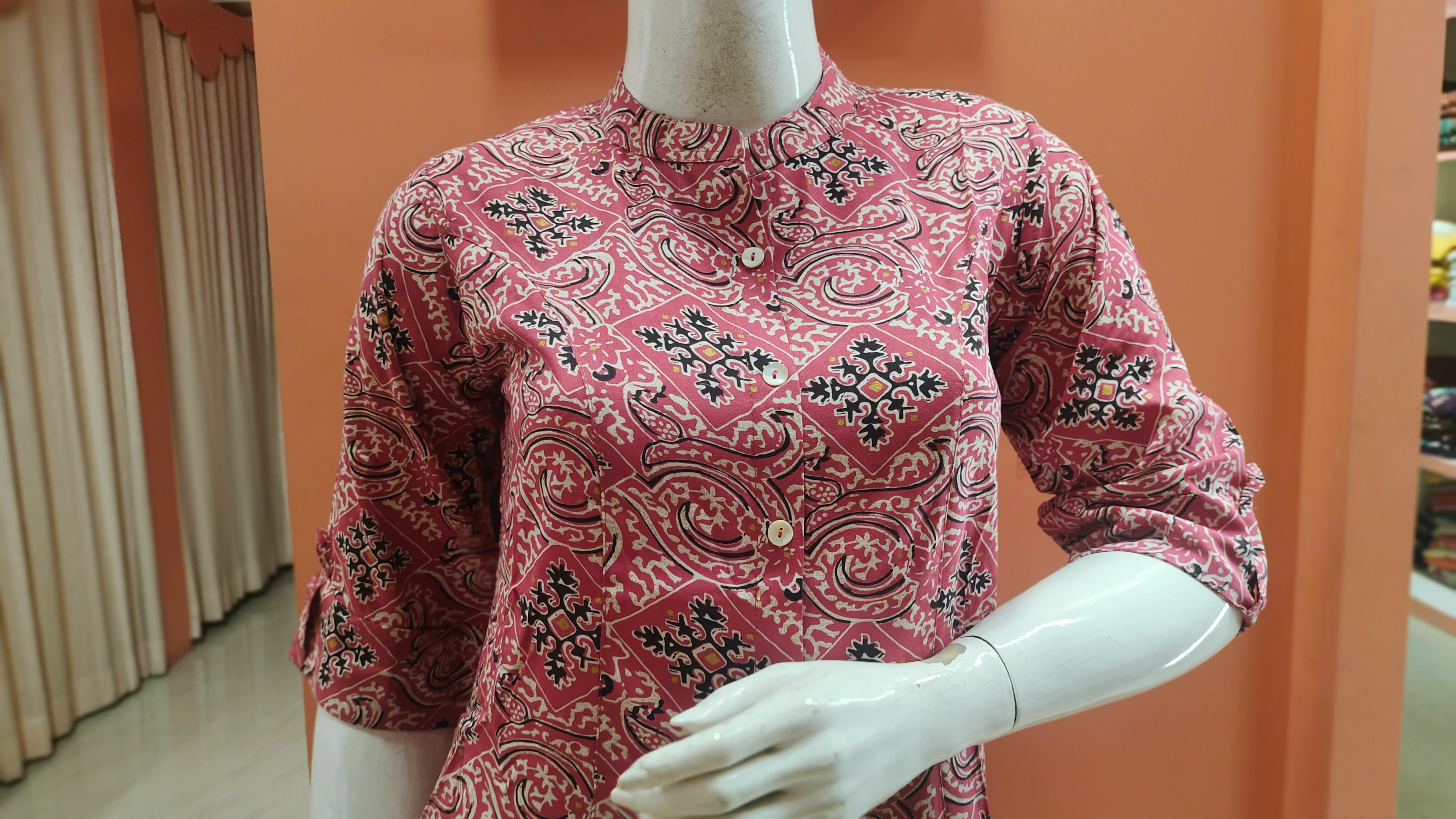 Comfortable Casual A-line Kurta With pocket - Image 3