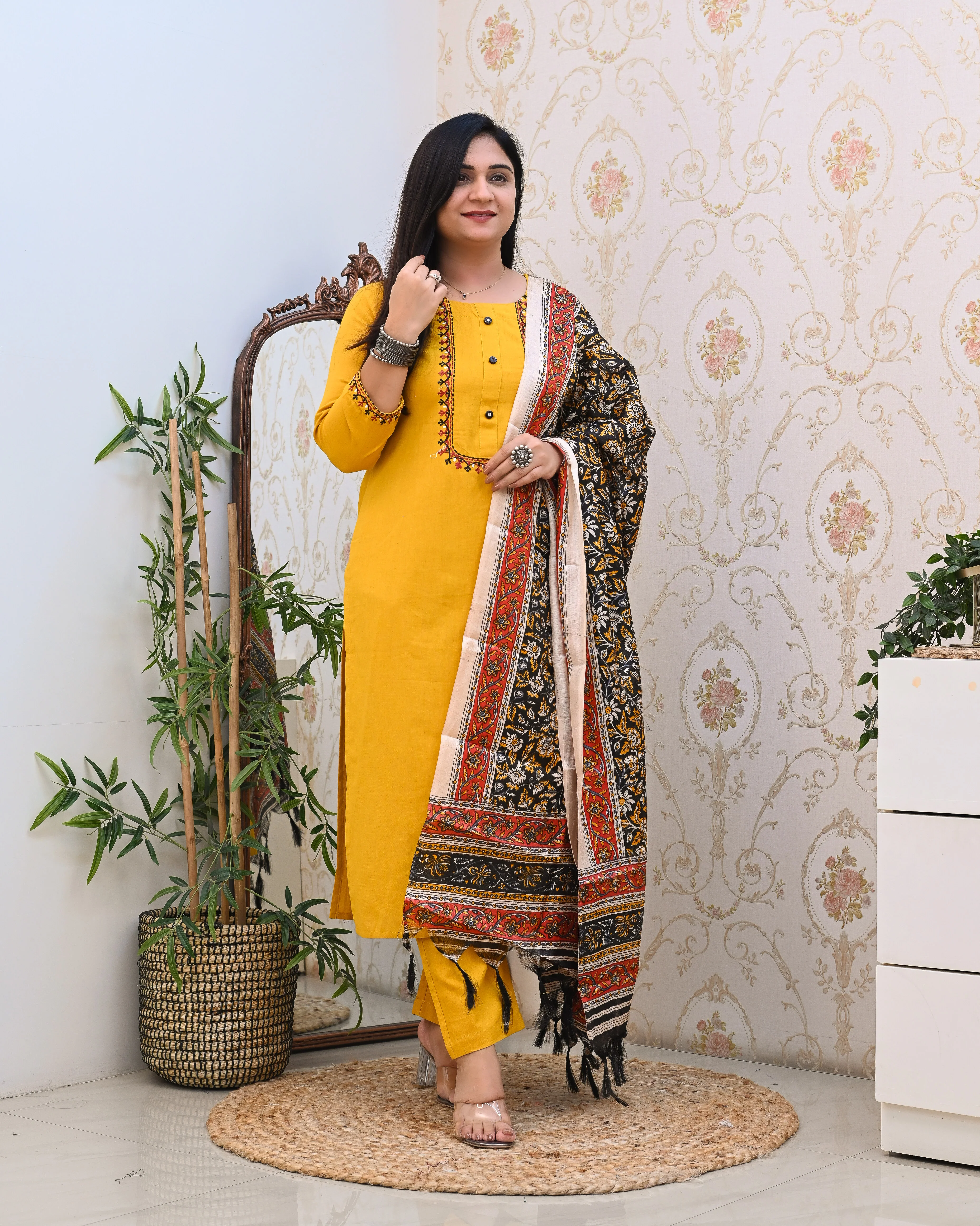 Cotton Embroidered Kalamkari Dupatta Suit - Image 12