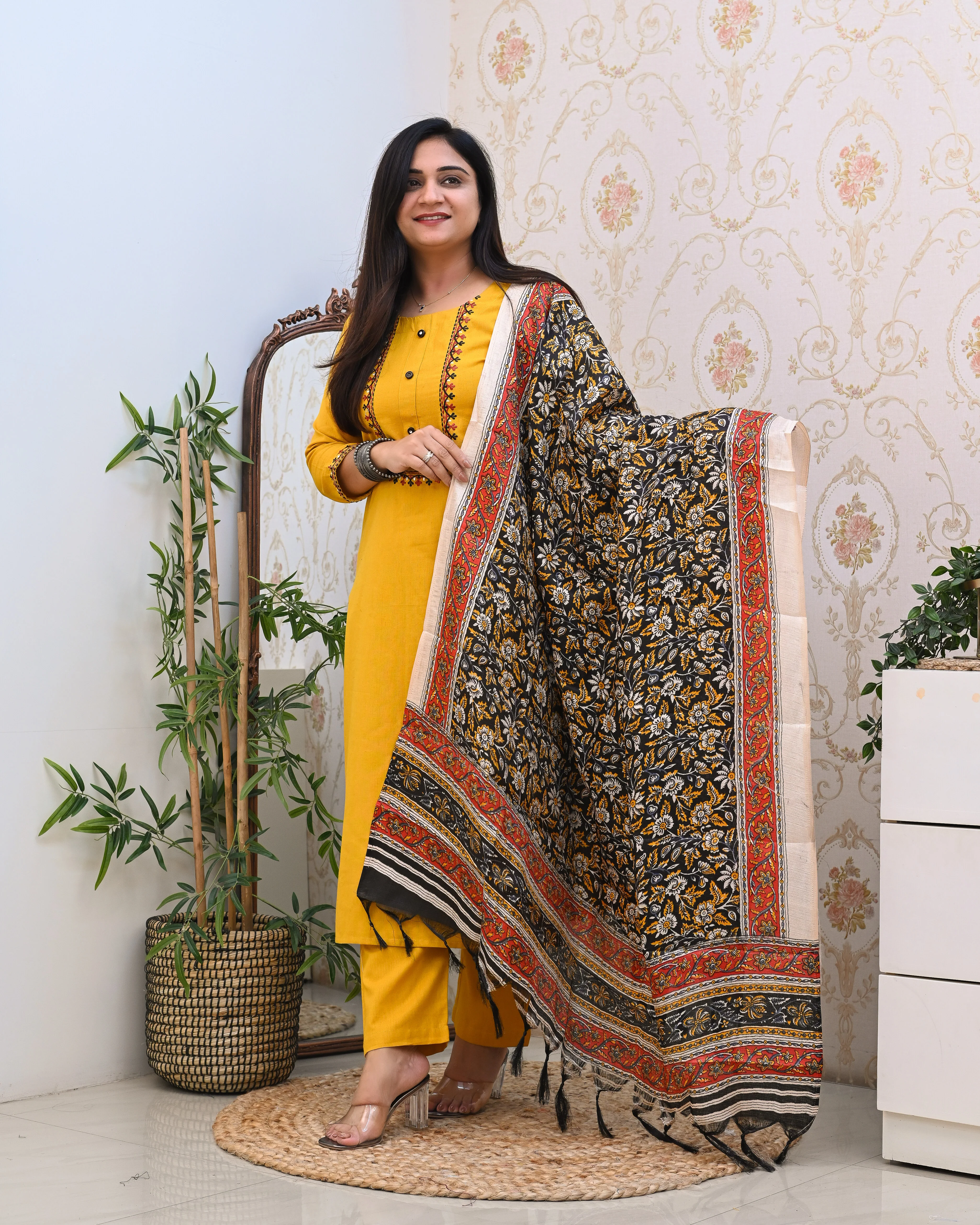Cotton Embroidered Kalamkari Dupatta Suit - Image 3