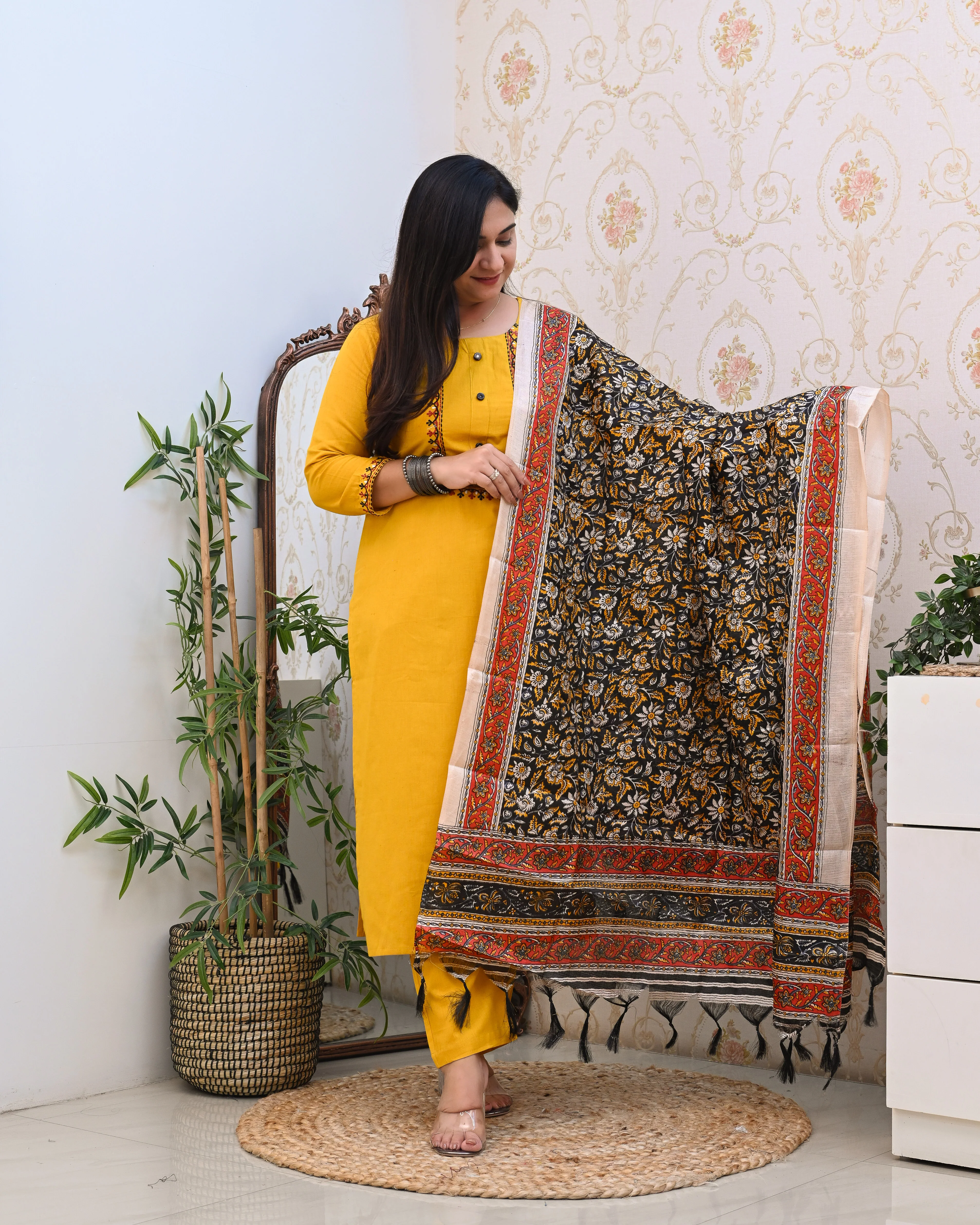 Cotton Embroidered Kalamkari Dupatta Suit - Image 6