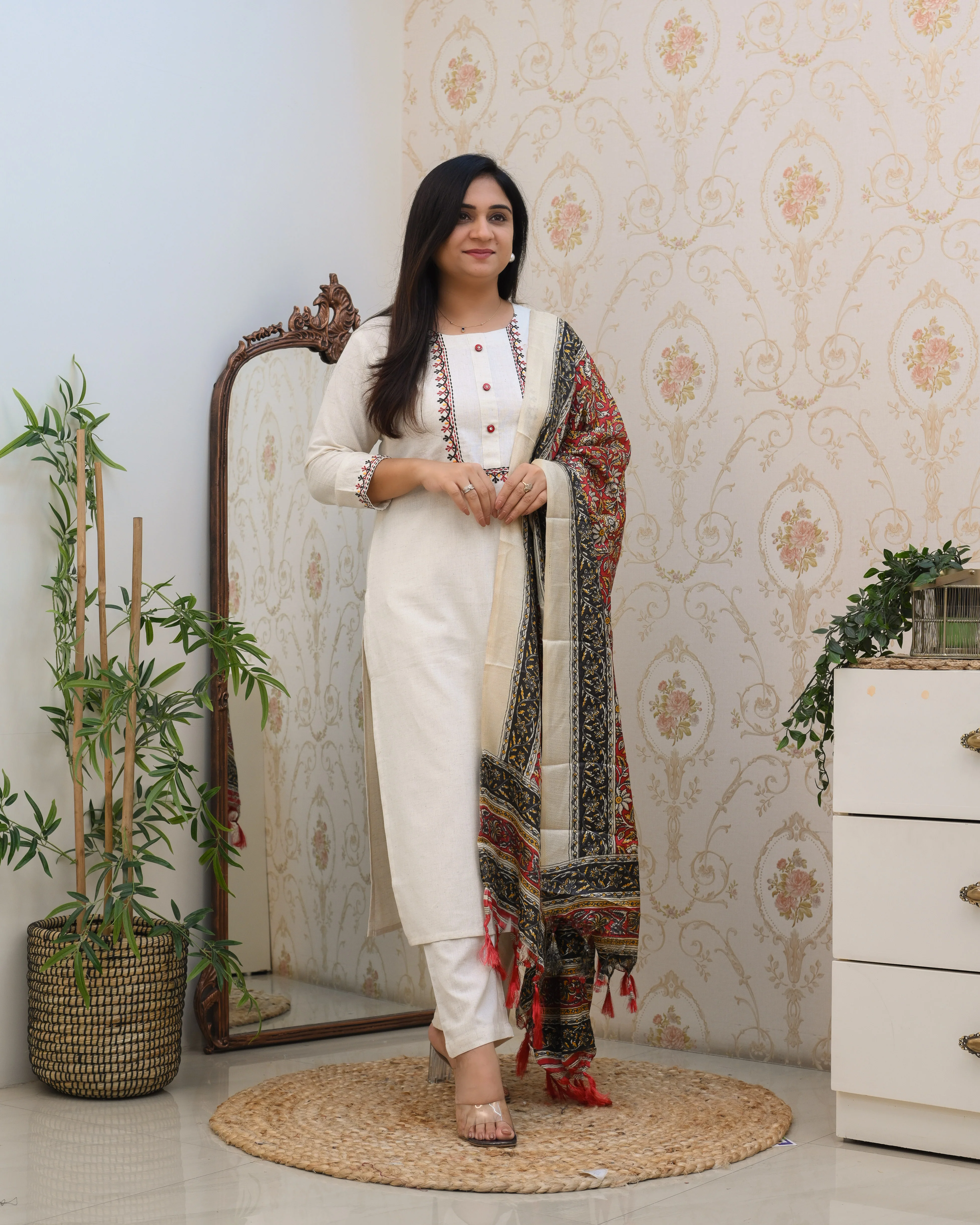 Cotton Embroidered Kalamkari Dupatta Suit - Image 7