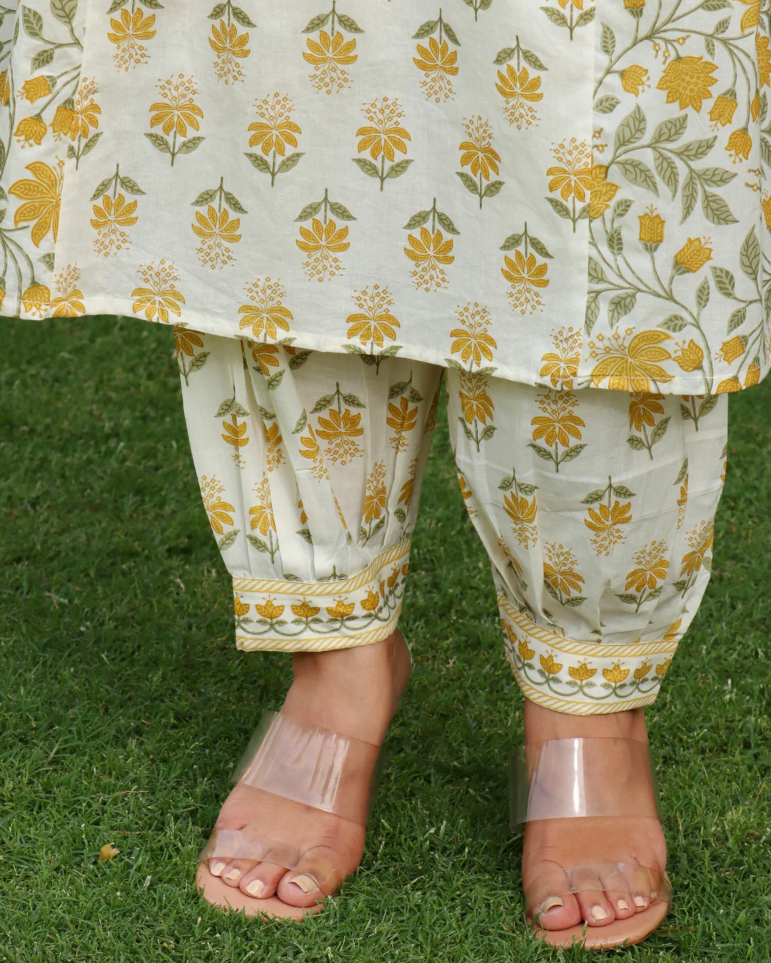 Cotton Floral Embroidered Afgani Set - Image 7