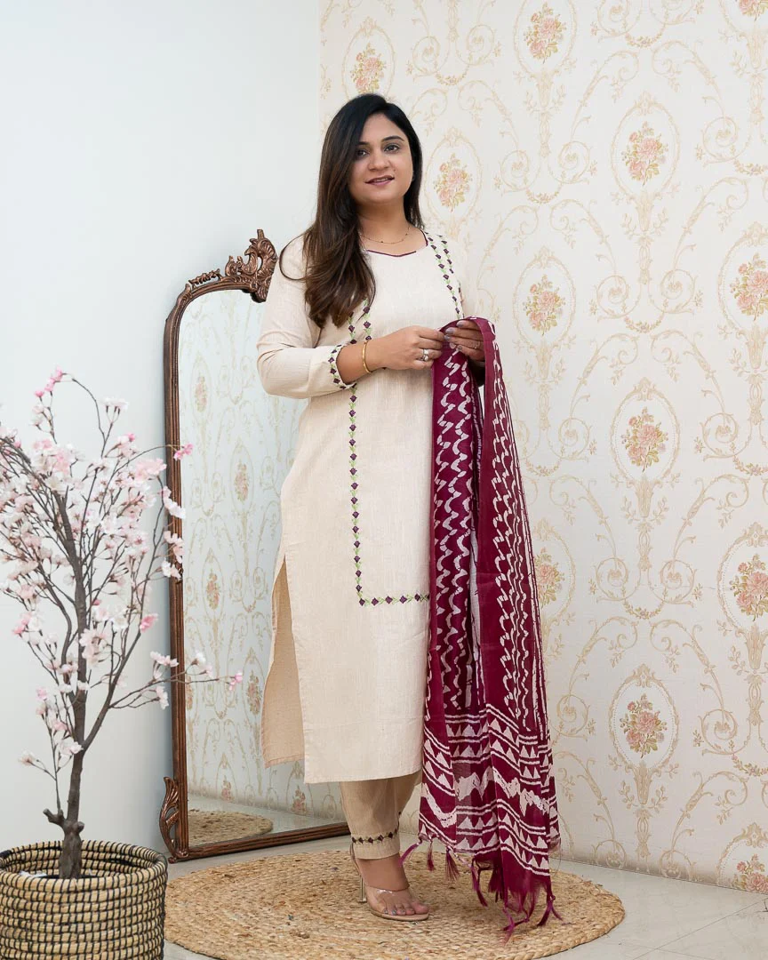 Cream Cotton Embroidered Pant Set - Image 9
