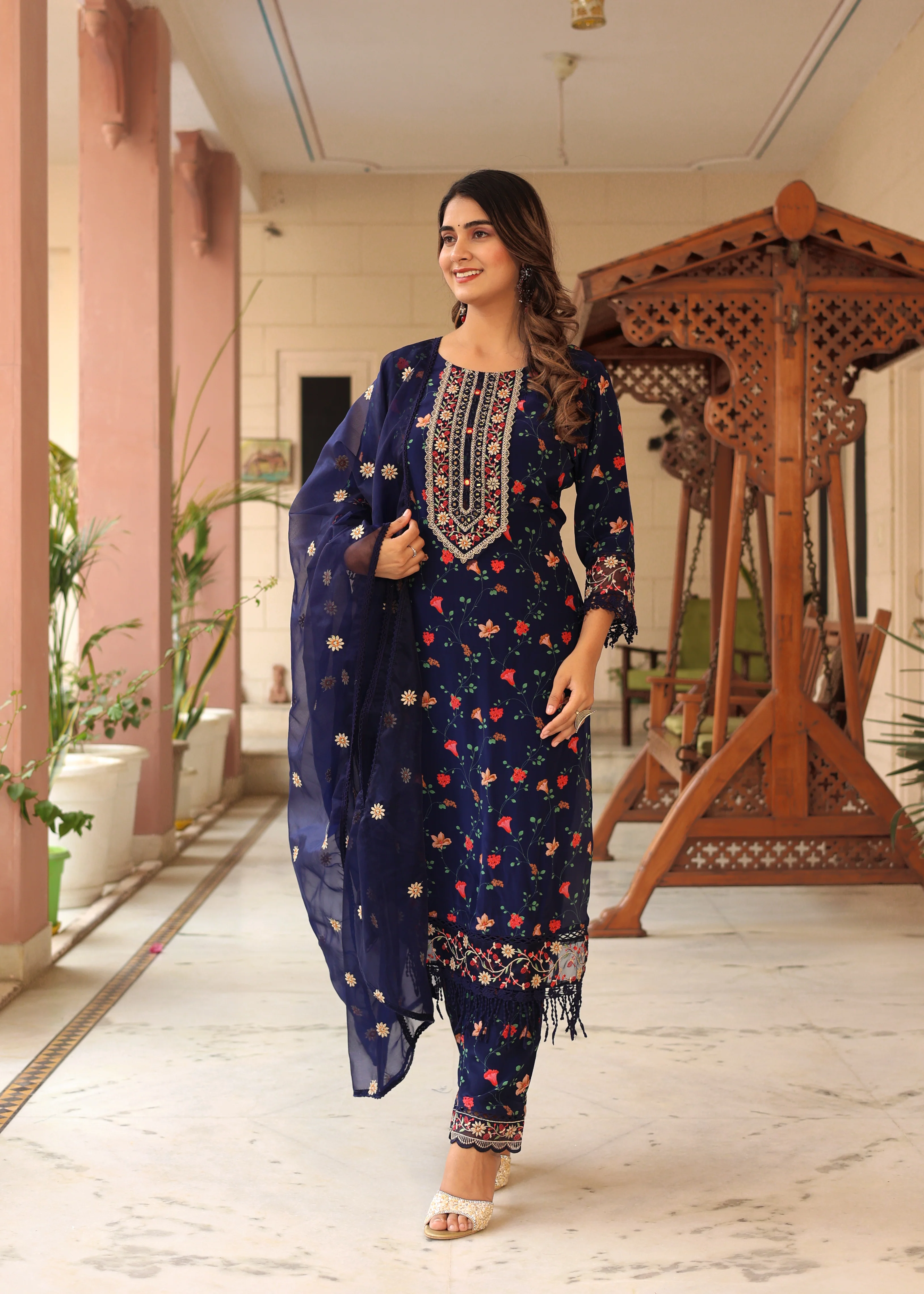 Crepe floral Embroidered Pant Set - Image 9