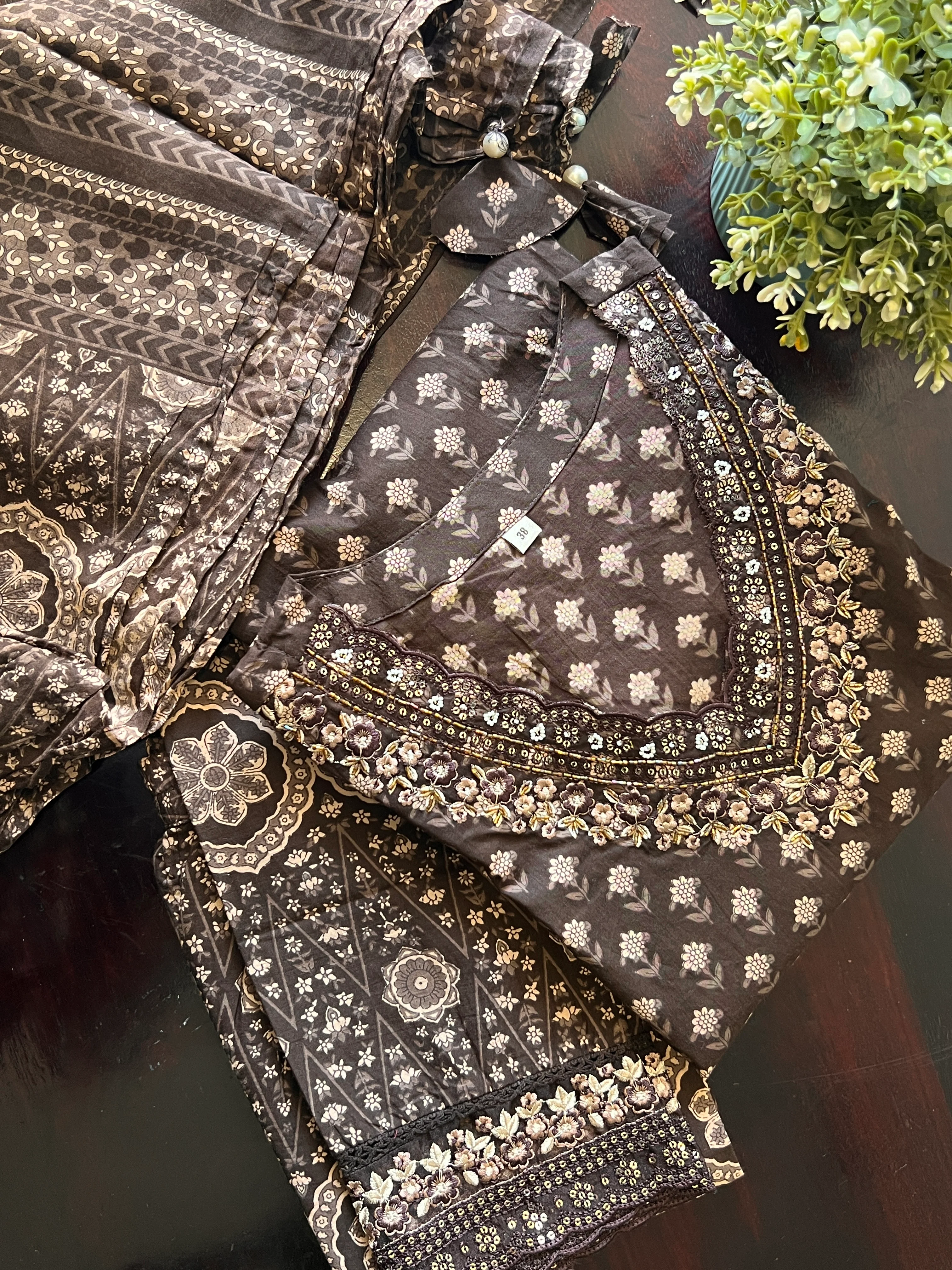 Dimpee Ajrakh Cotton HandEmbroidered Dupatta set - Image 3