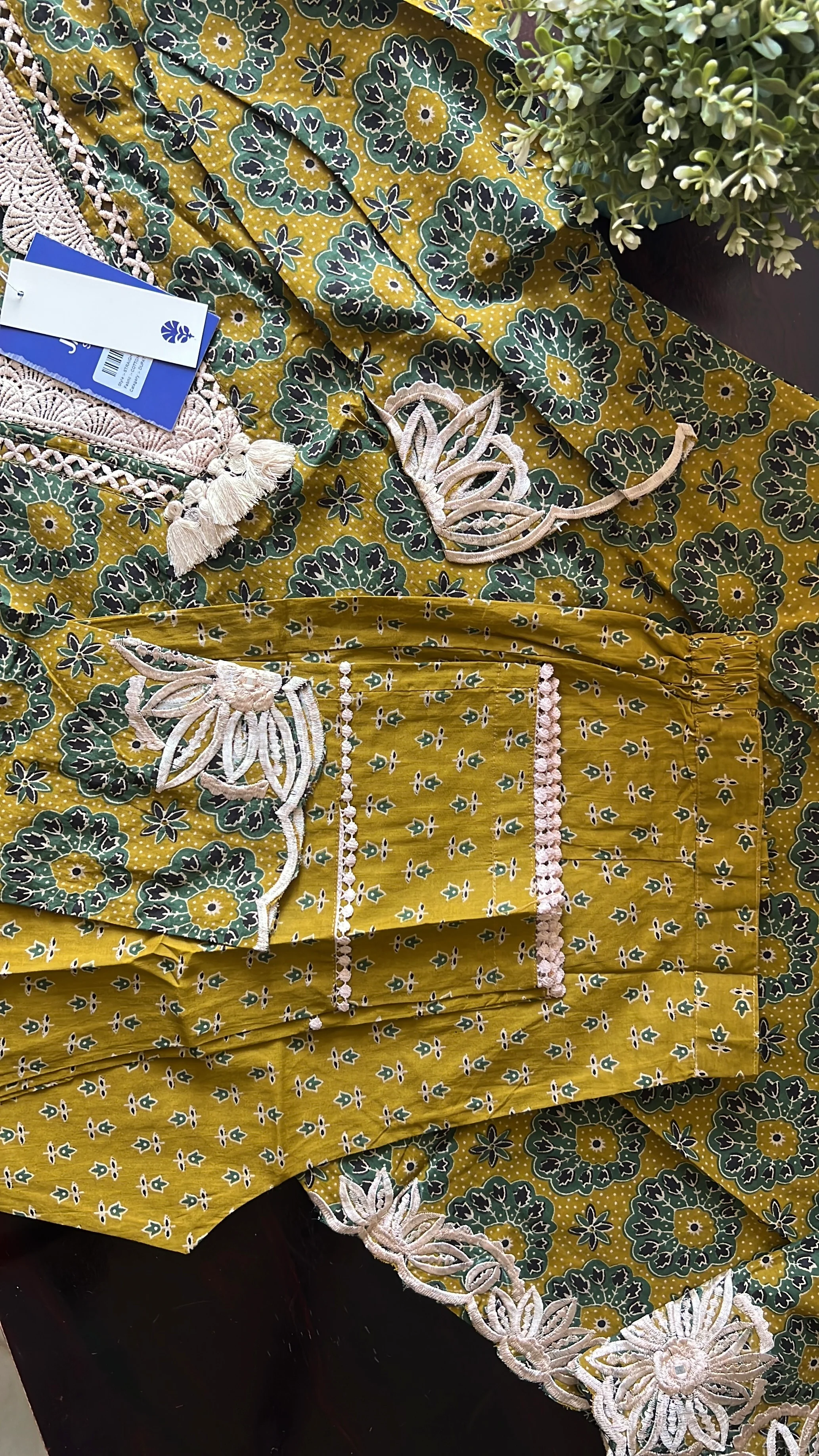 Driti Cotton Cutwork Detailed Pant set - Image 10