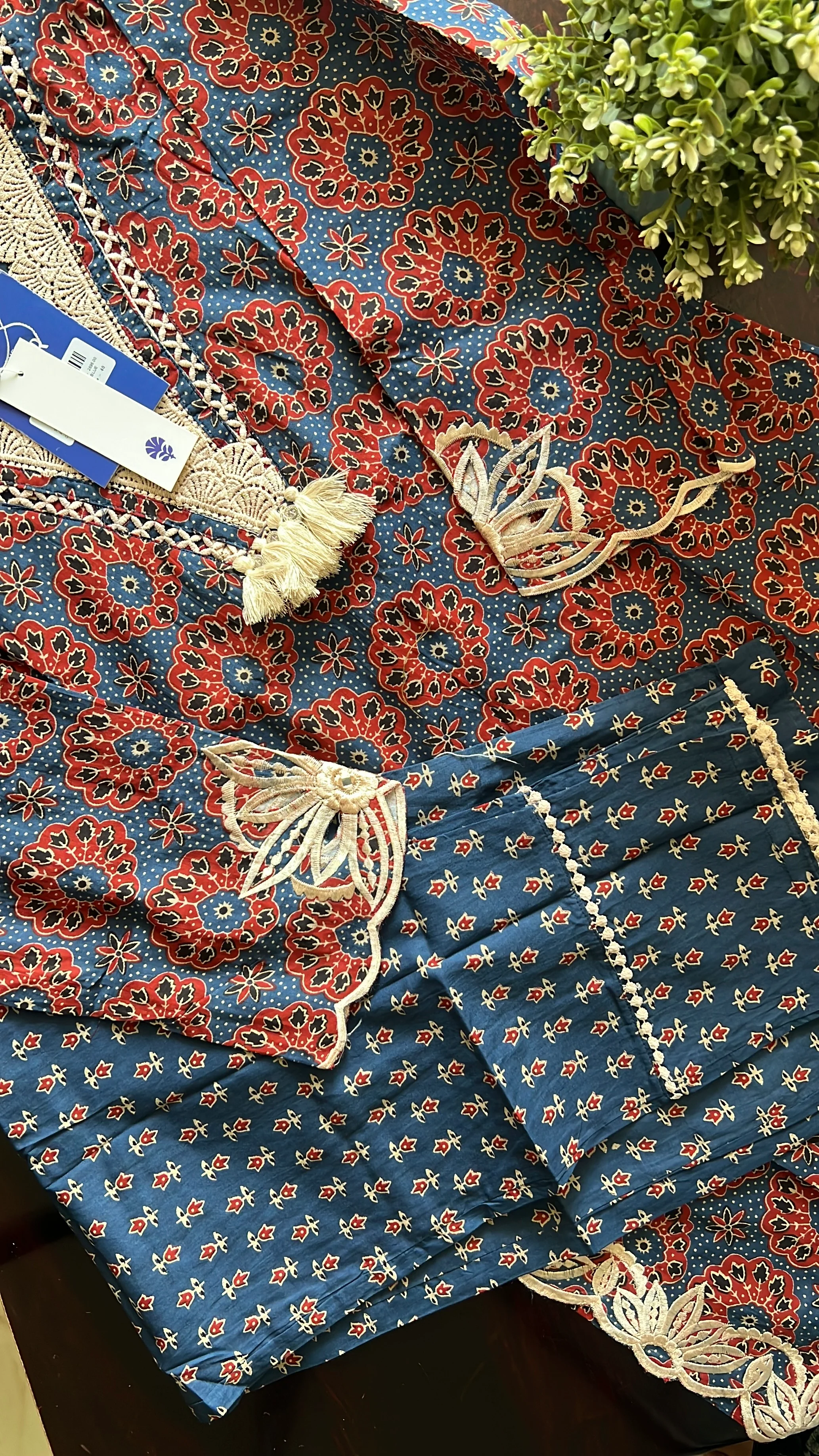 Driti Cotton Cutwork Detailed Pant set - Image 13