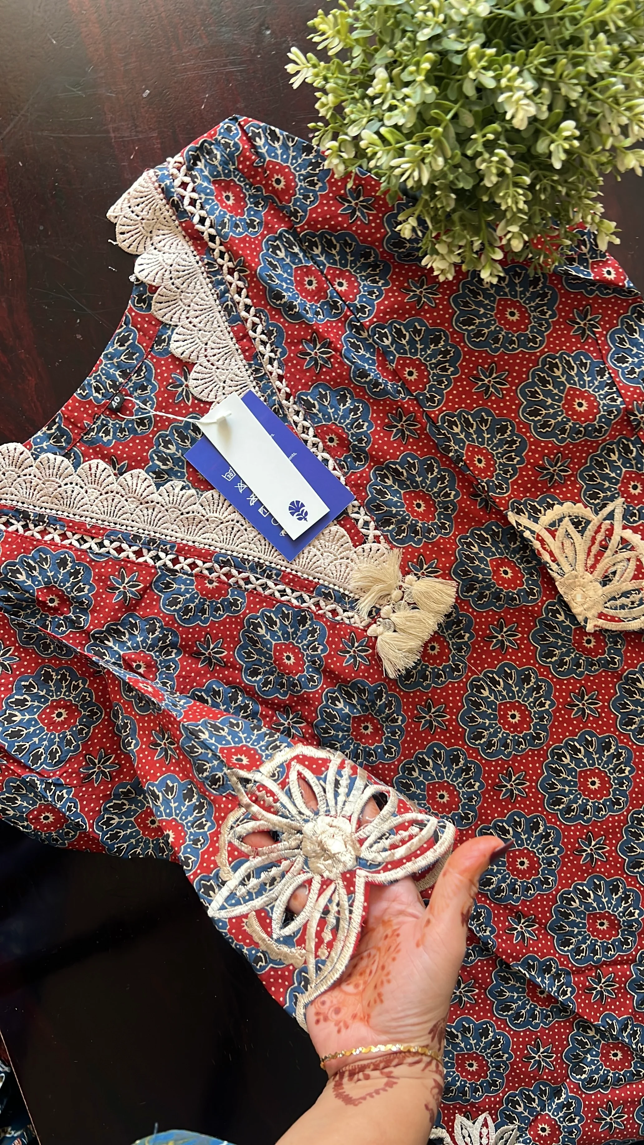 Driti Cotton Cutwork Detailed Pant set - Image 4
