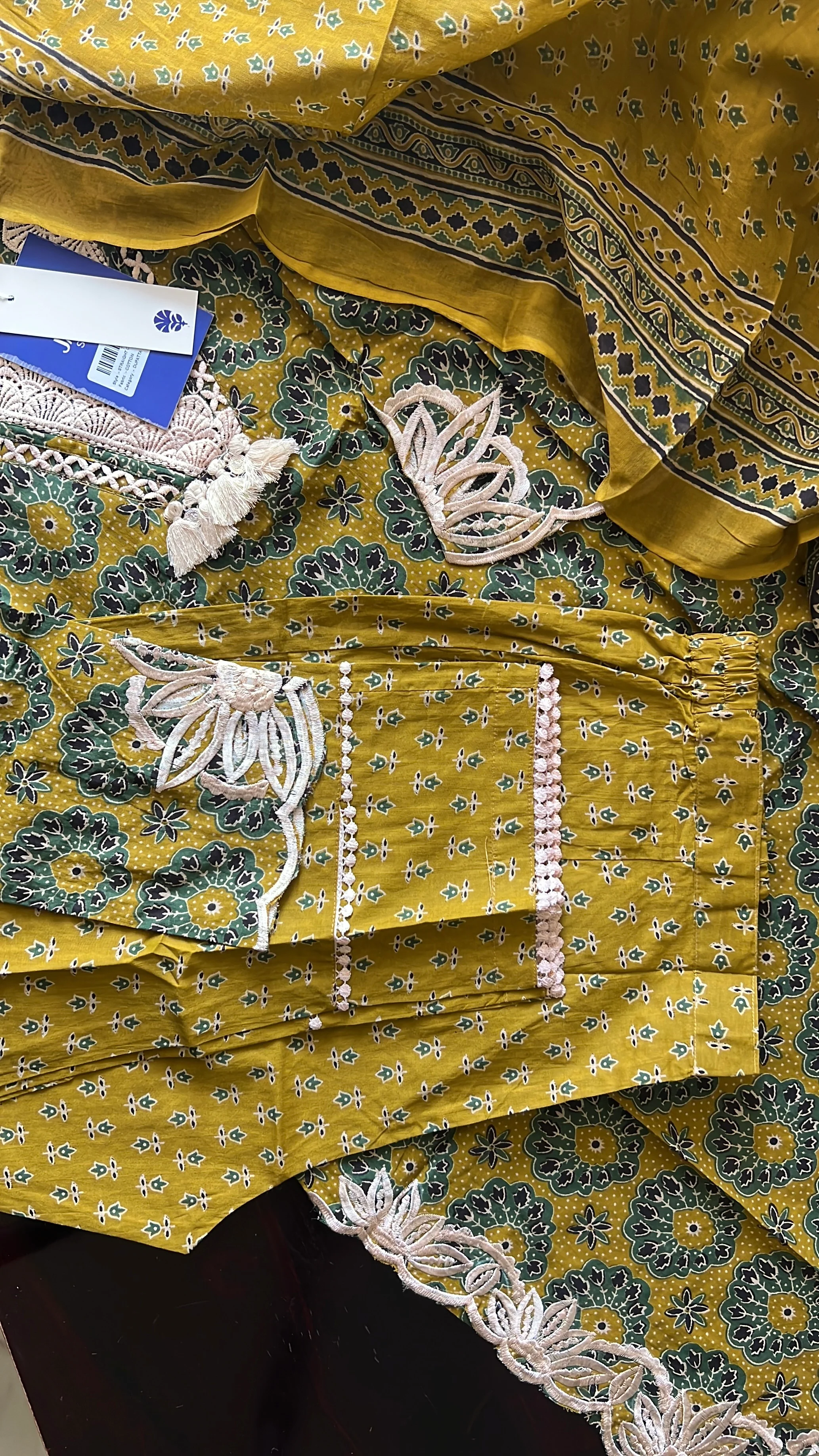 Driti Cotton Cutwork Detailed Pant set - Image 7