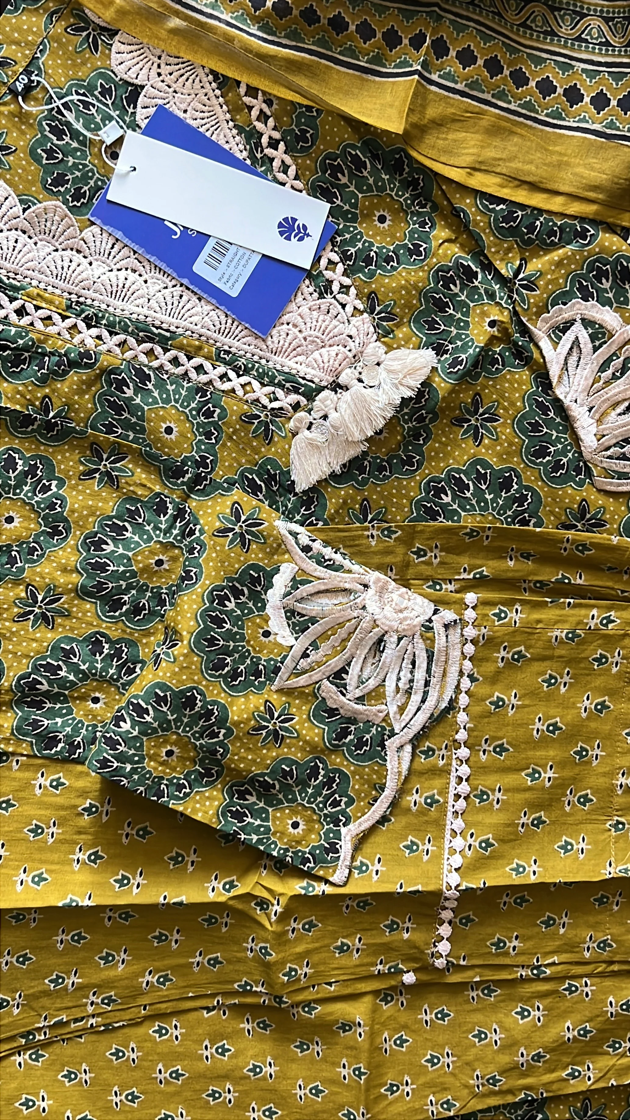 Driti Cotton Cutwork Detailed Pant set - Image 9