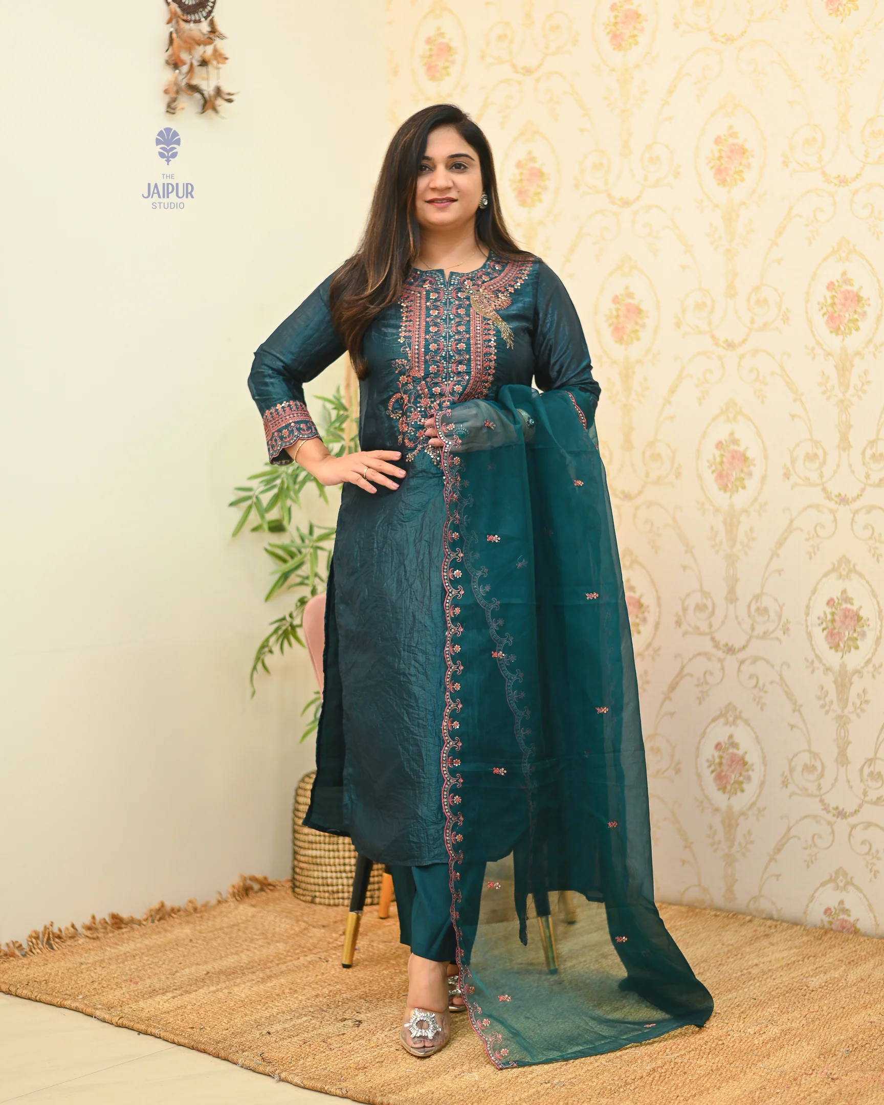 Festive special Silk Embroidered Pant Set - Image 3