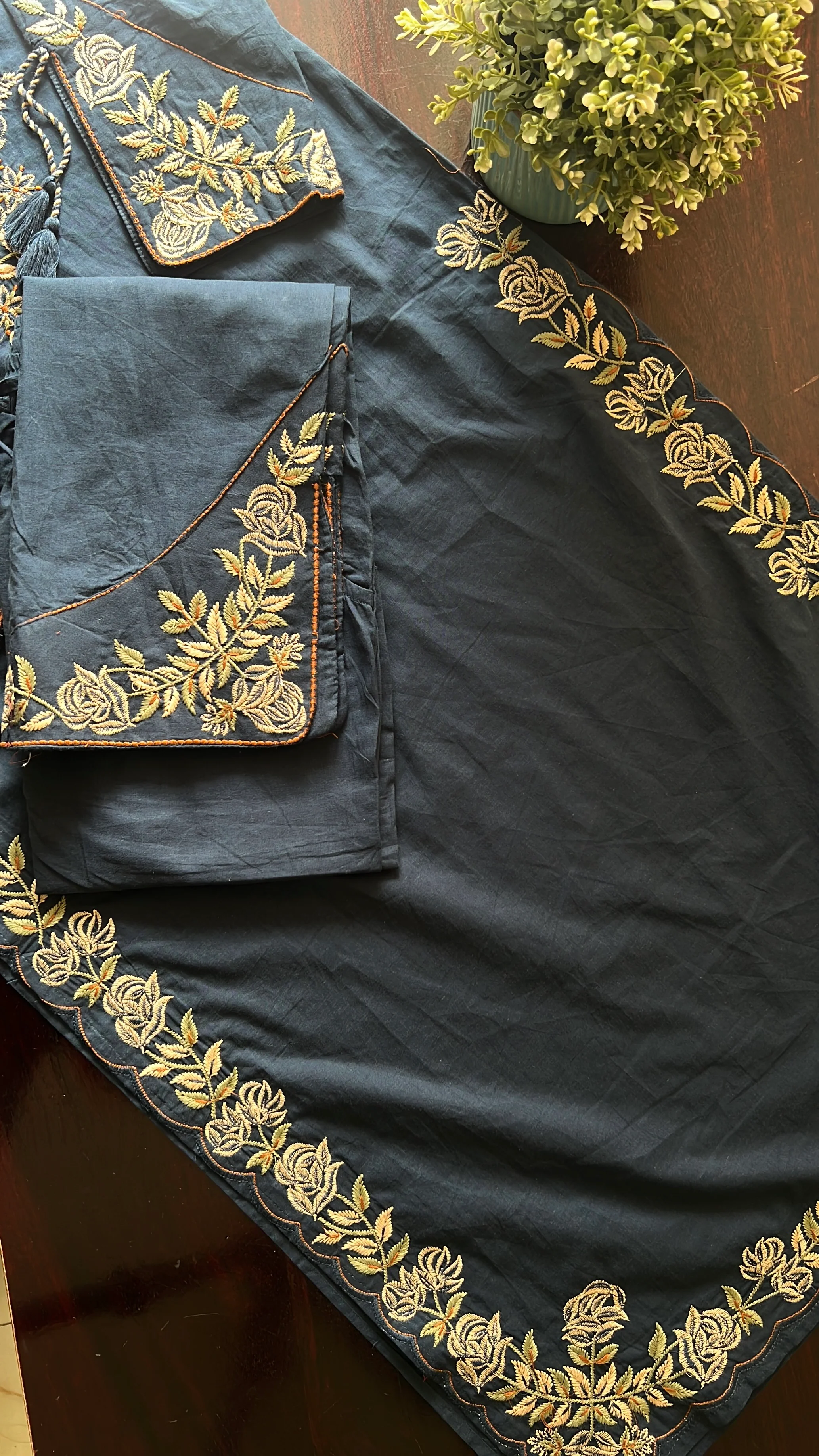 Gargi Premium Cotton Embroidered Pant set - Image 9