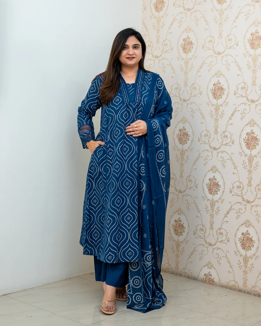 ‘Heena’ Cotton A-line Embroidered Divider Set - Image 10
