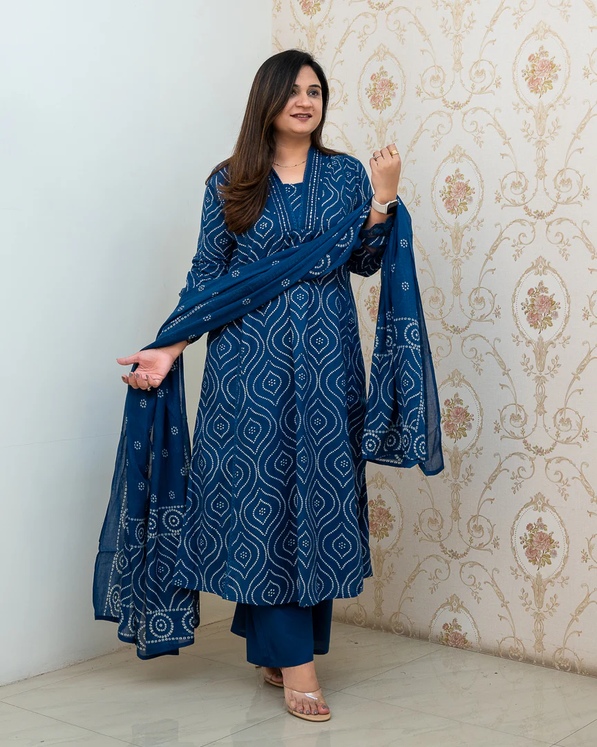 ‘Heena’ Cotton A-line Embroidered Divider Set - Image 13
