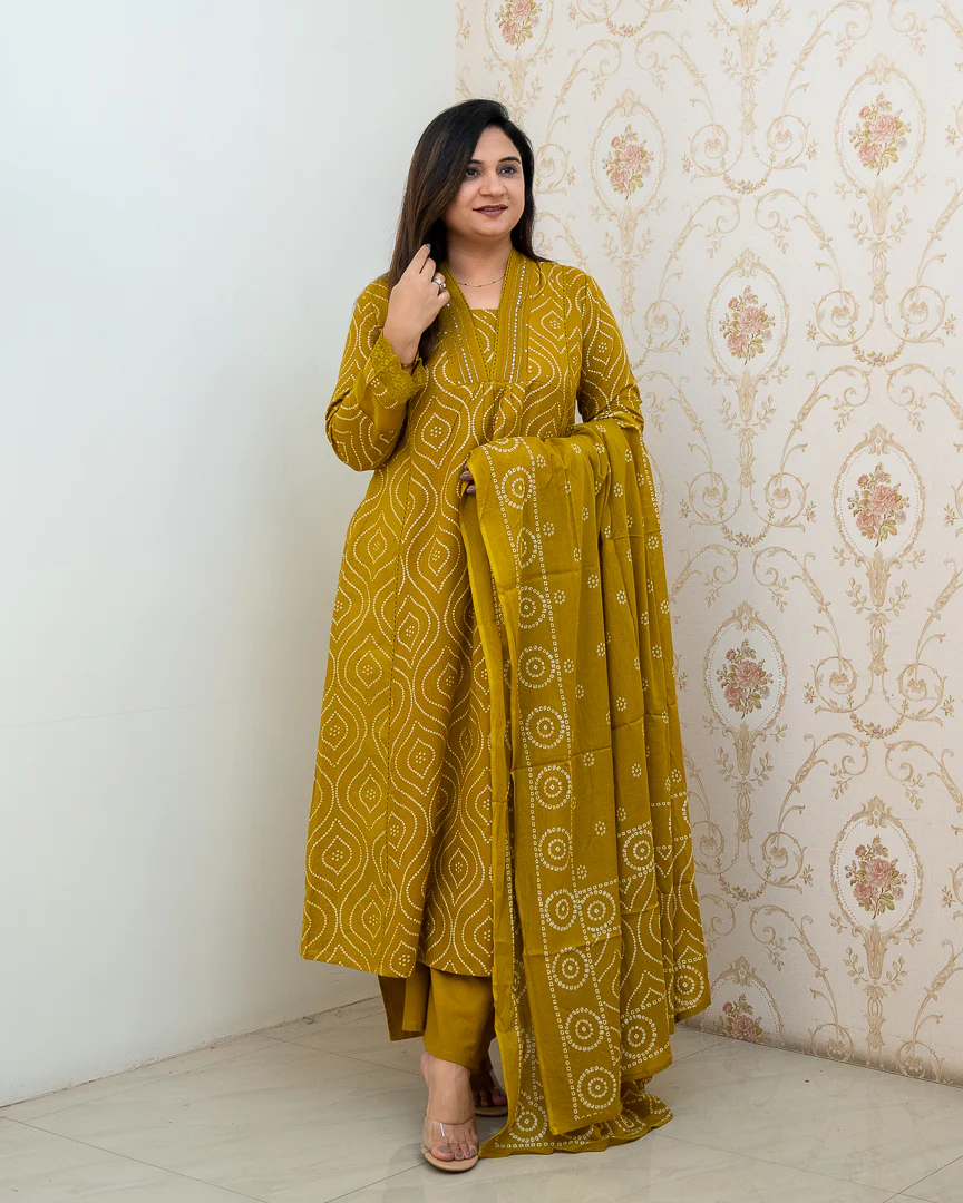 ‘Heena’ Cotton A-line Embroidered Divider Set - Image 5
