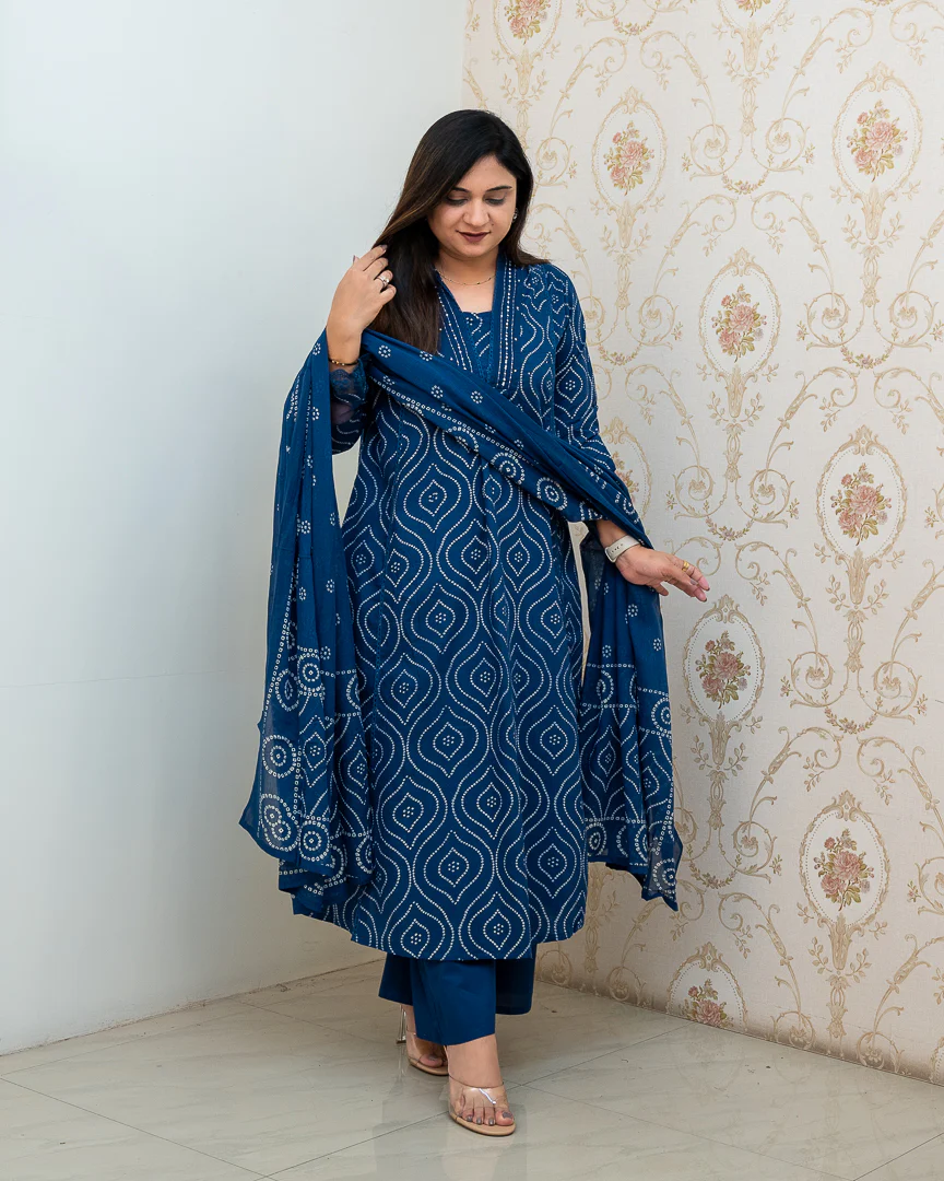 ‘Heena’ Cotton A-line Embroidered Divider Set - Image 7