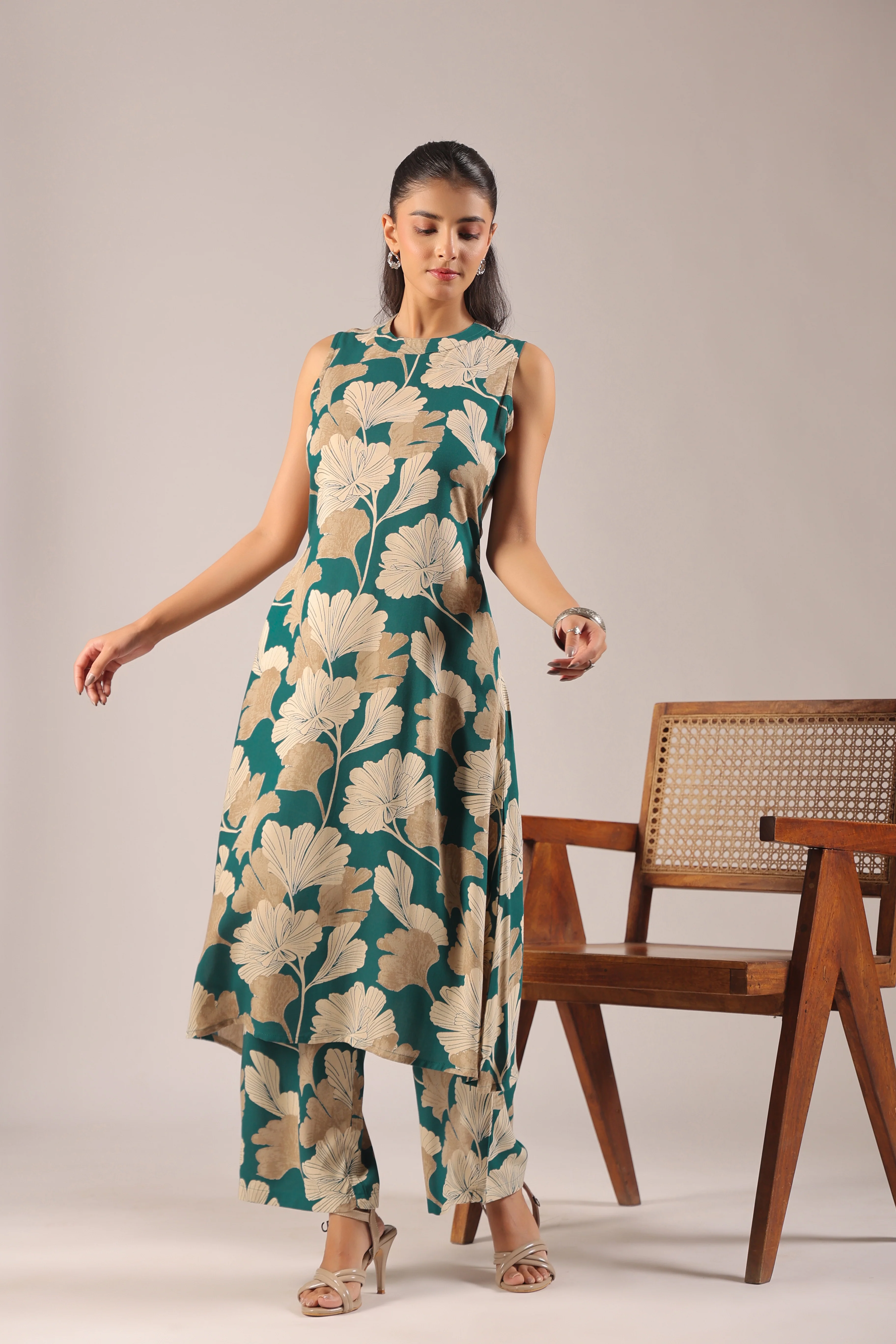 Hita Rayon Floral Print A-line Coord Set - Image 11
