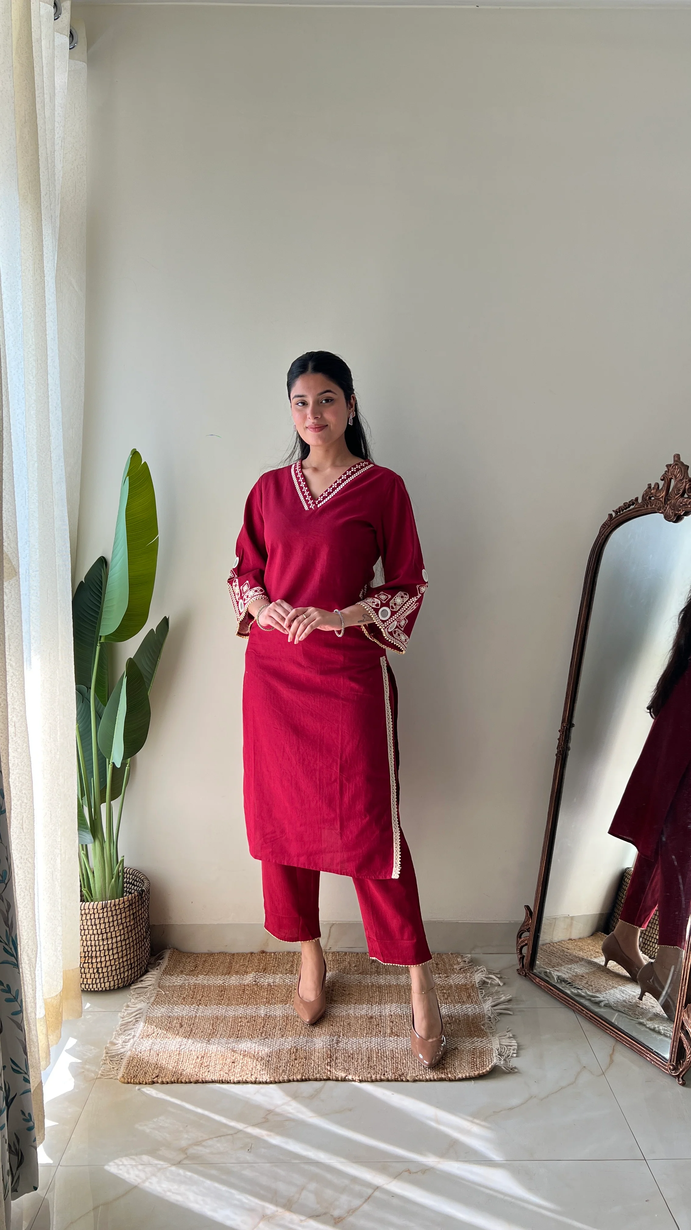 Jalsa Kutch Embroidered Straight Pant Set - Image 3