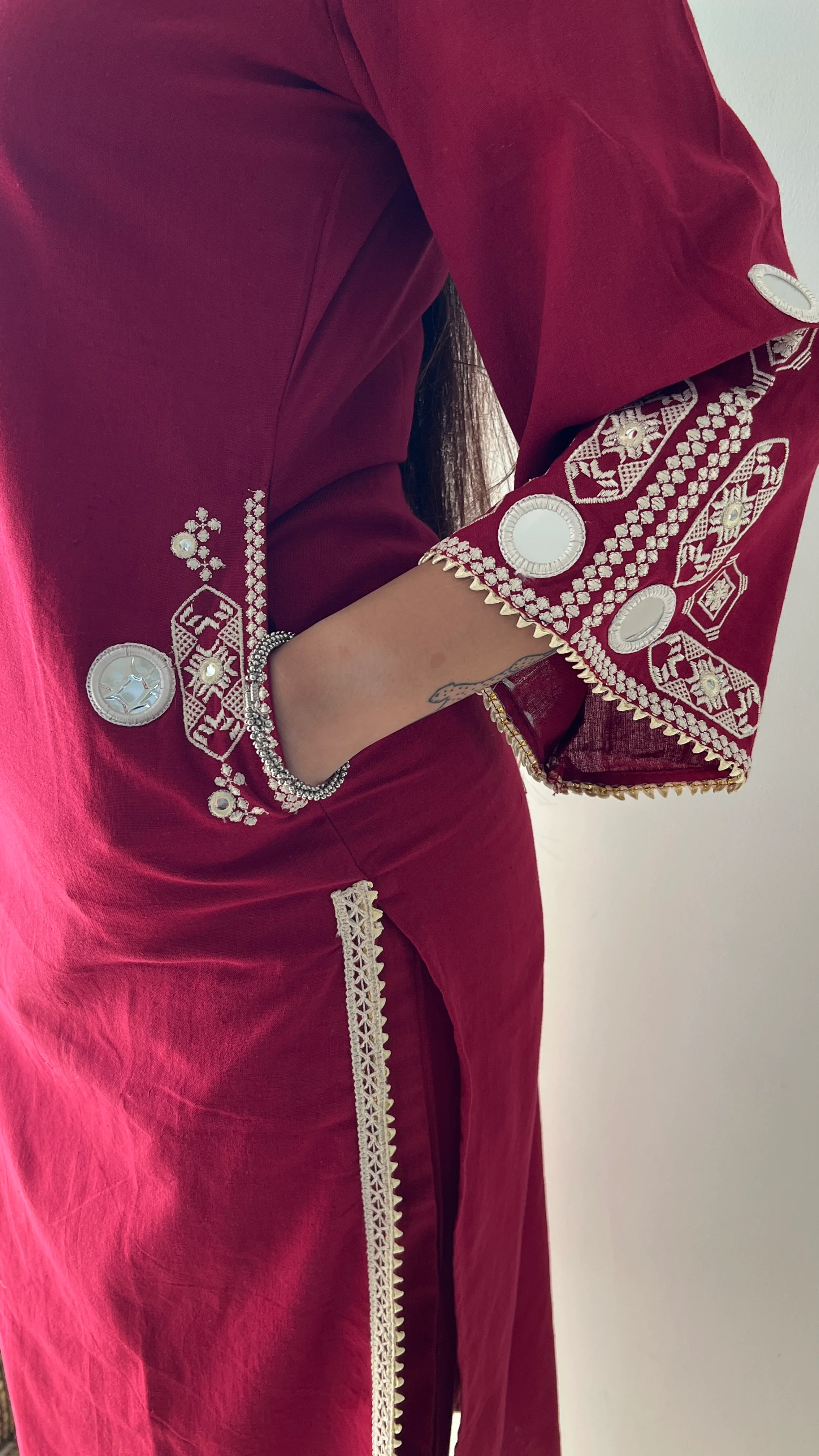 Jalsa Kutch Embroidered Straight Pant Set - Image 6