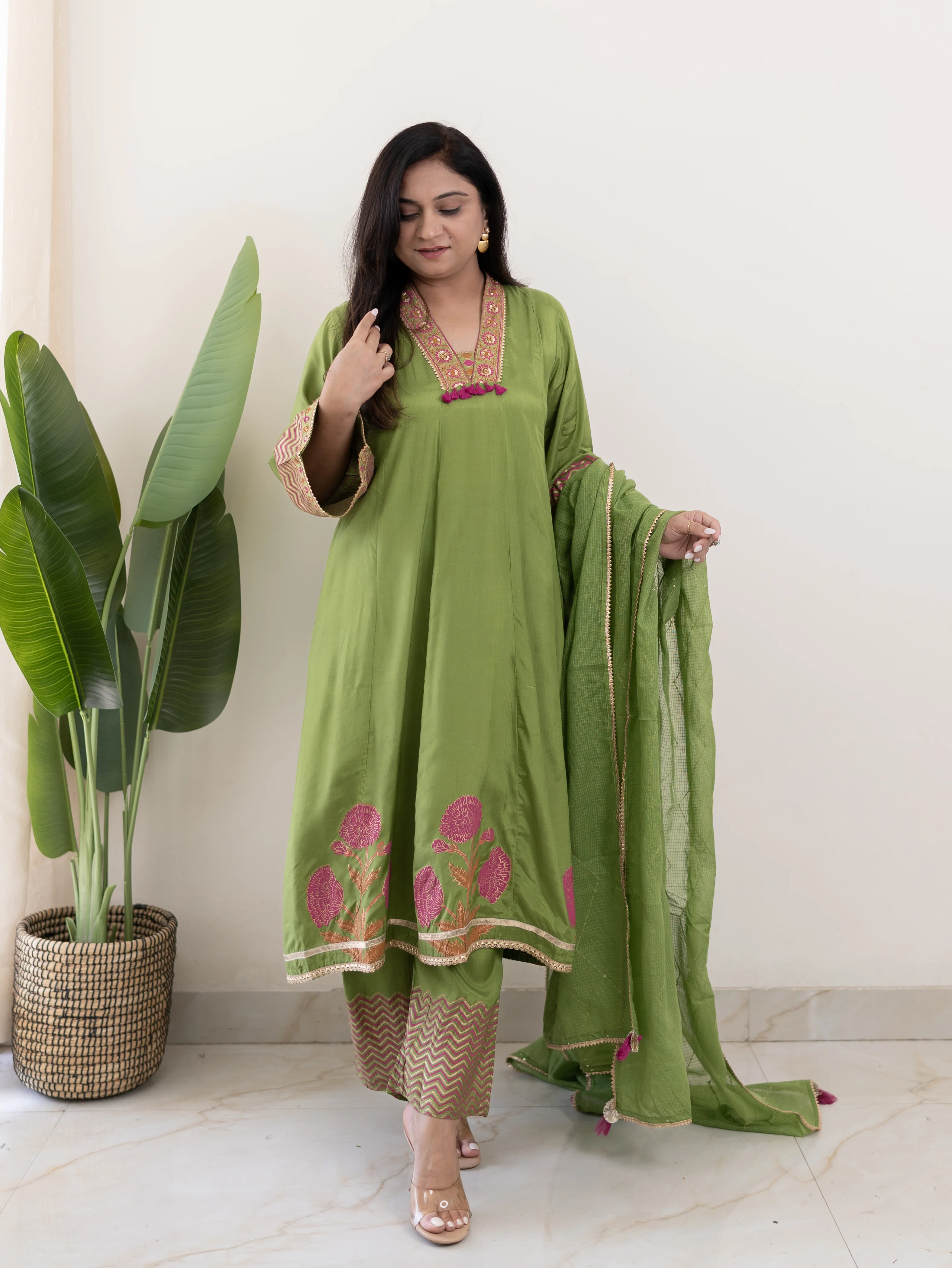 Jasmine Green Muslin HandEmbroidered Anarkali Dupatta Set - Image 3