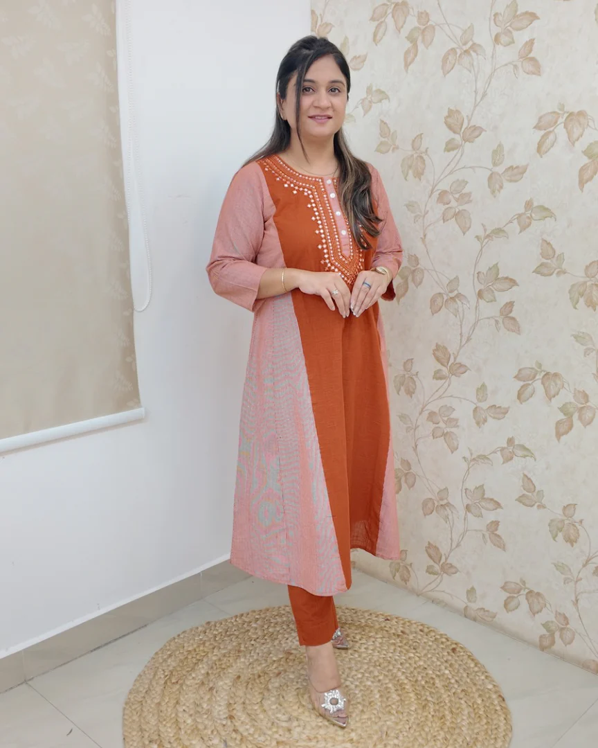 Kanya Handloom Embroidered Pant Set - Image 12