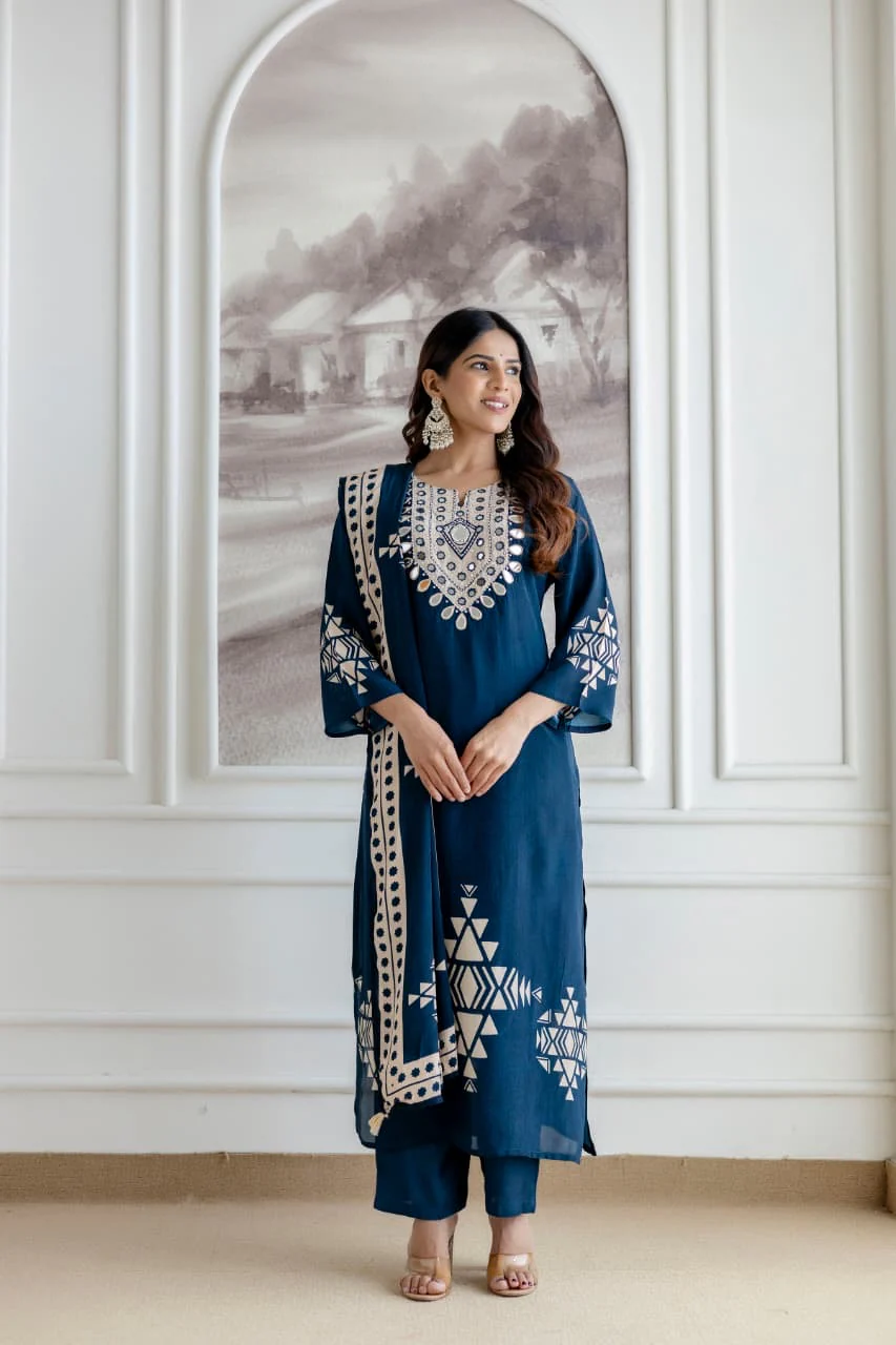 Mansi Crepe Deep Blue HandEmbroidered Pant Set - Image 6