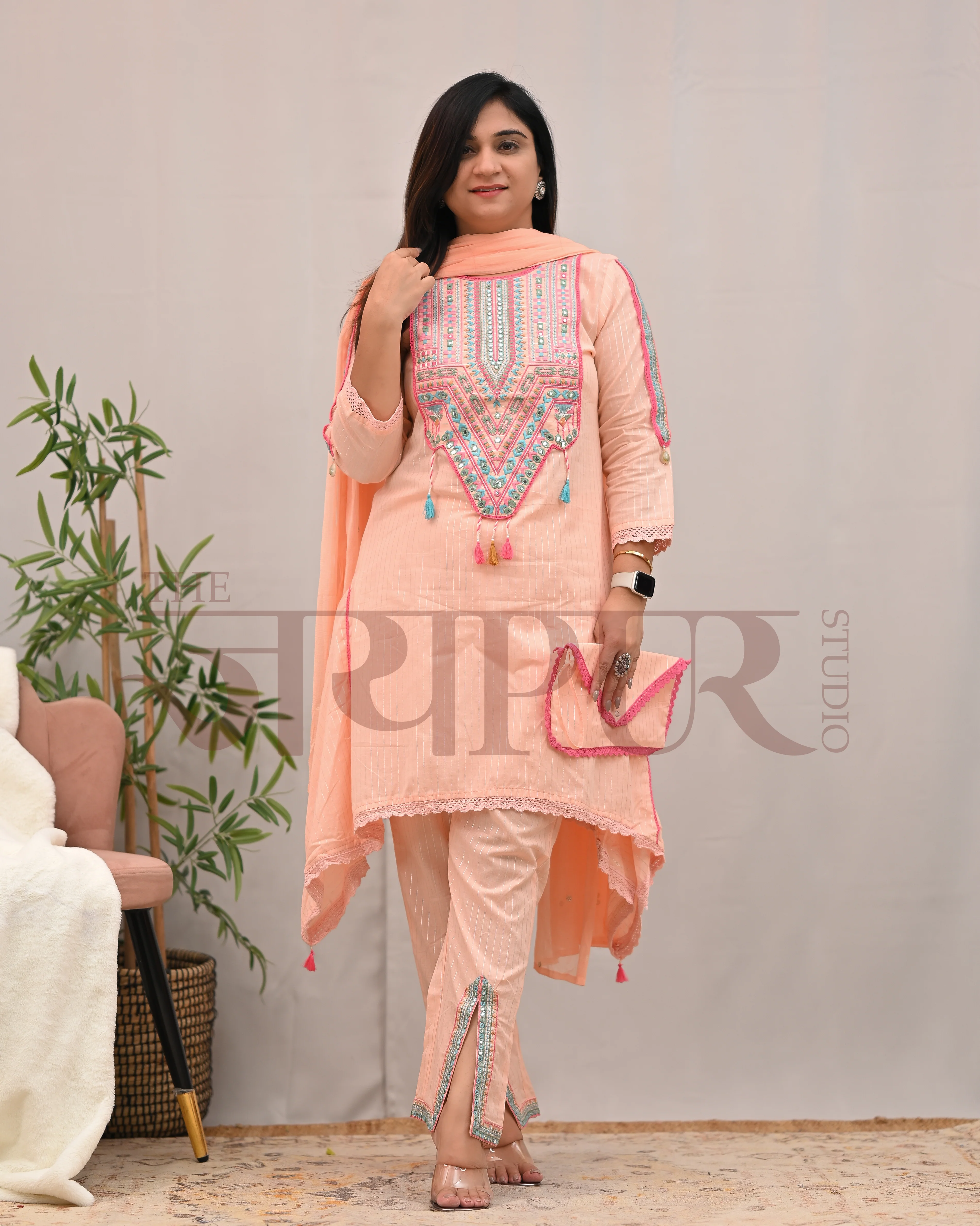 Meerza Asymmetric Embroidered Pant Set - Image 5