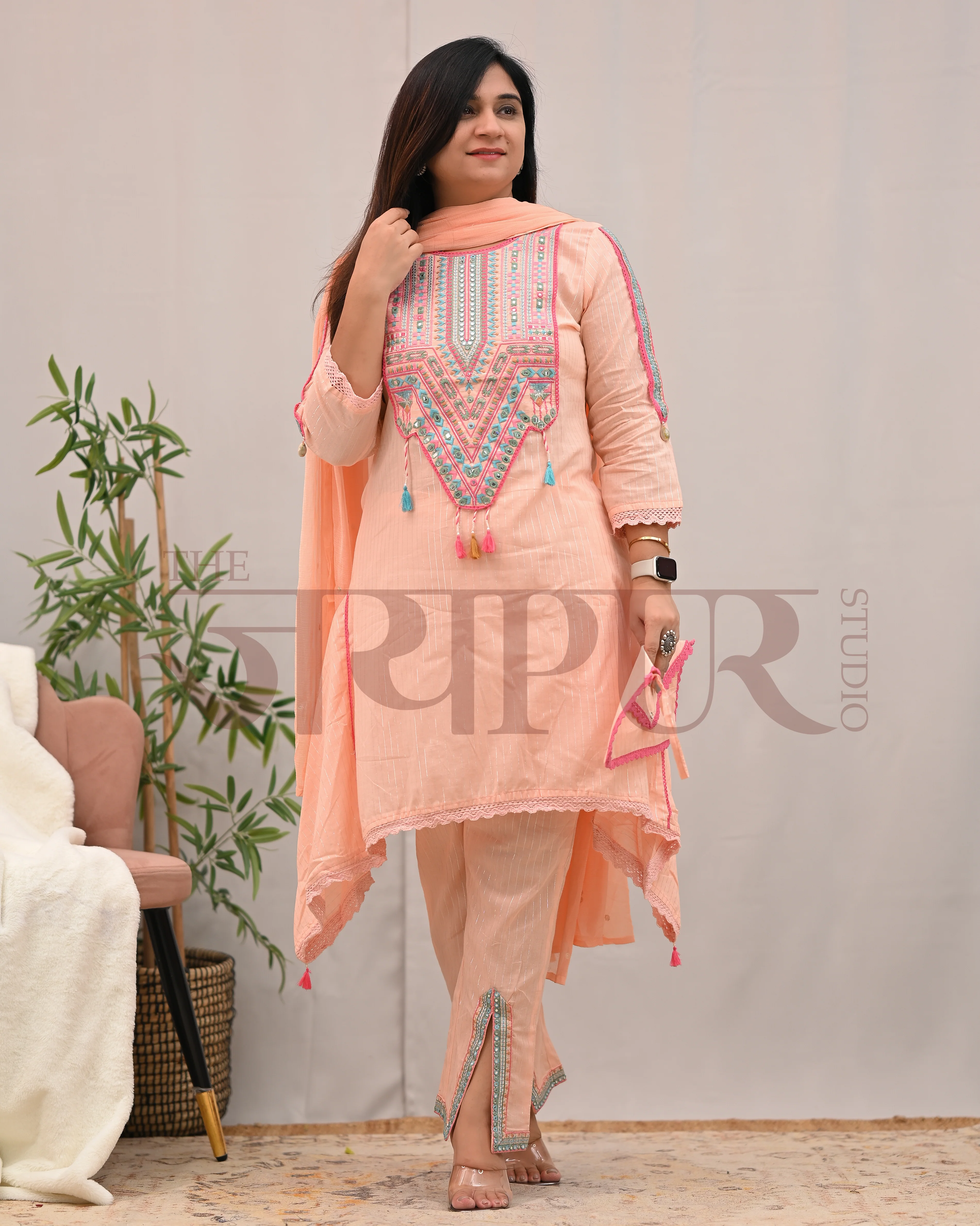Meerza Asymmetric Embroidered Pant Set - Image 7