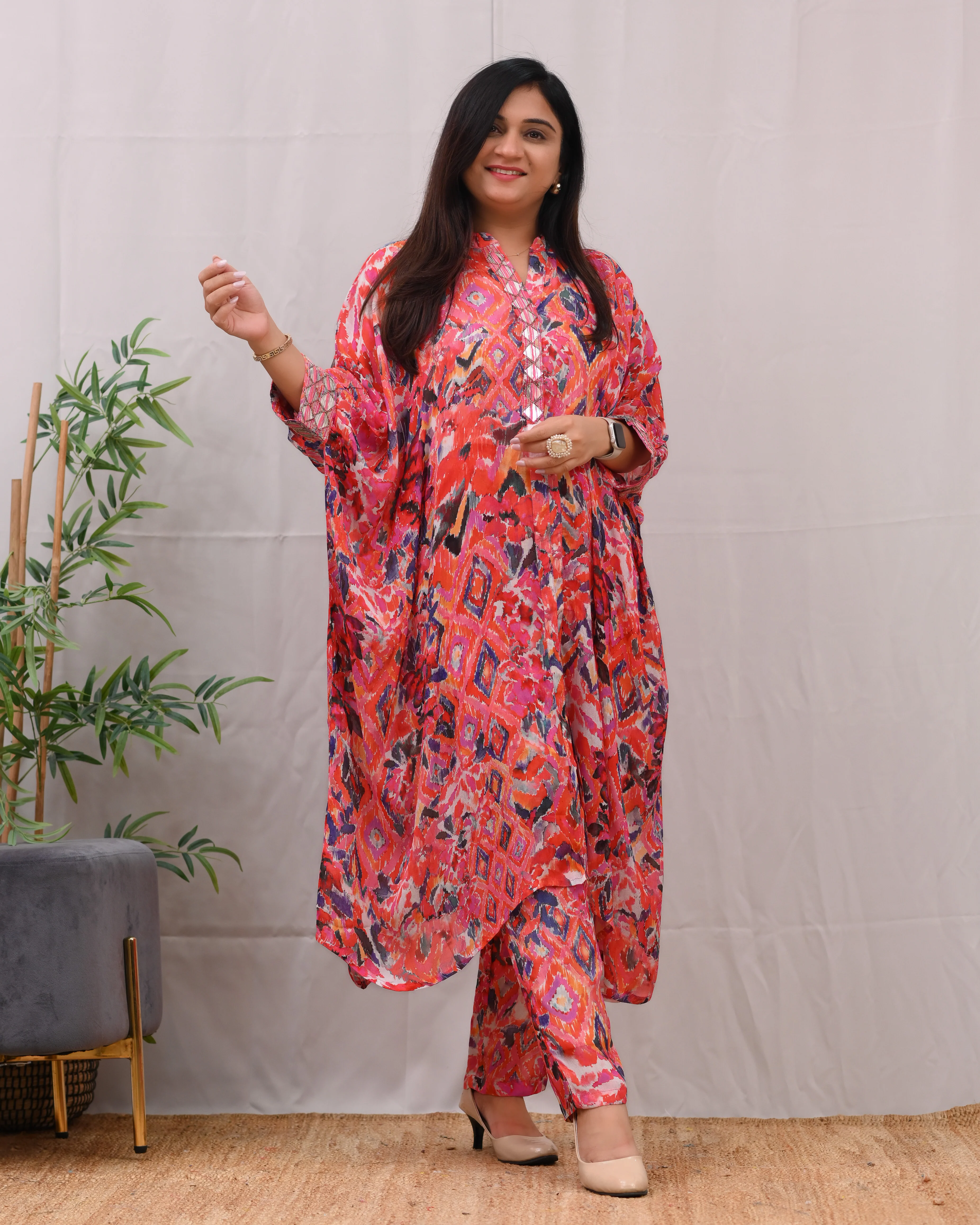 Miraya Chinnon Embroidered Indowestern Set - Image 4