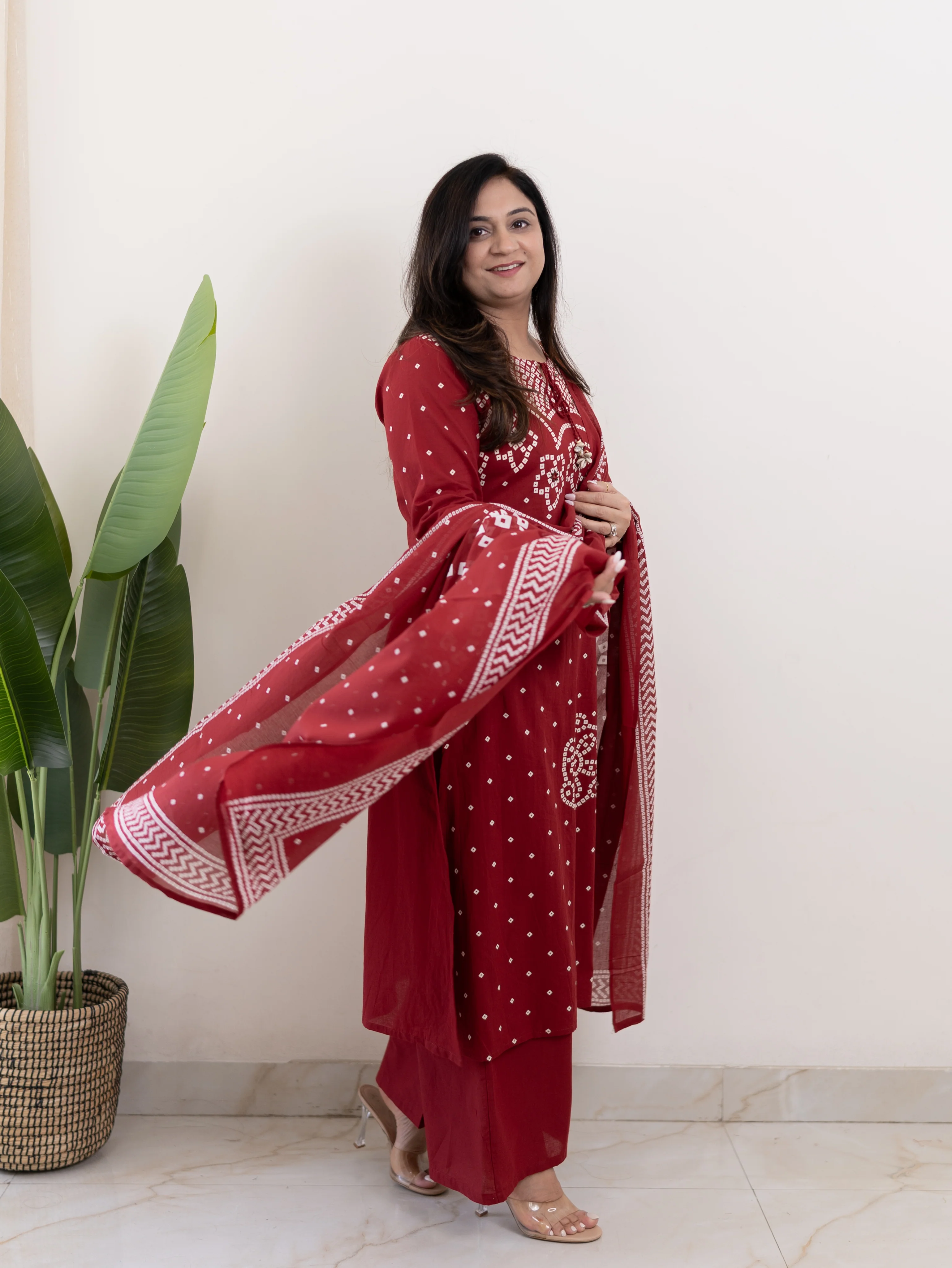 Mishi Red Cotton Bandhani Straight Dupatta Set - Image 7